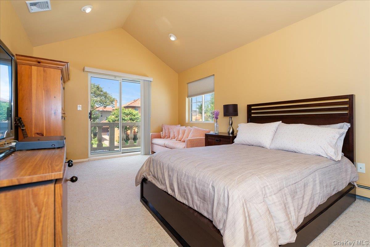 40 E Penn Street, Long Beach, NY 11561