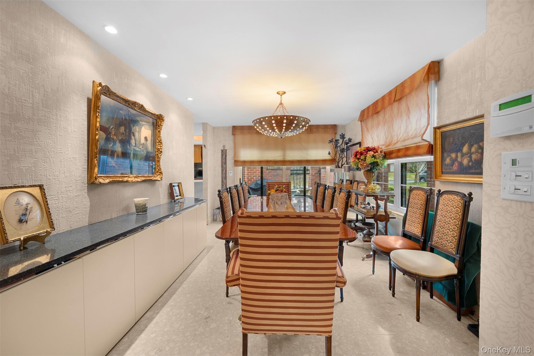 86 Dove Hill Drive, Manhasset, NY 11030