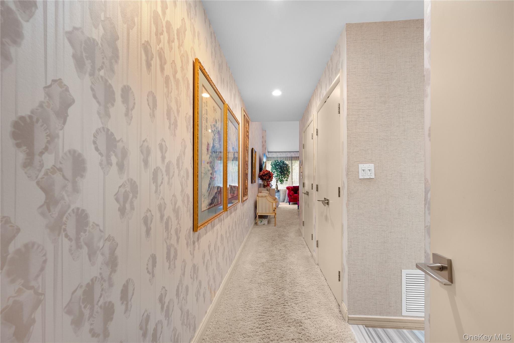 86 Dove Hill Drive, Manhasset, NY 11030