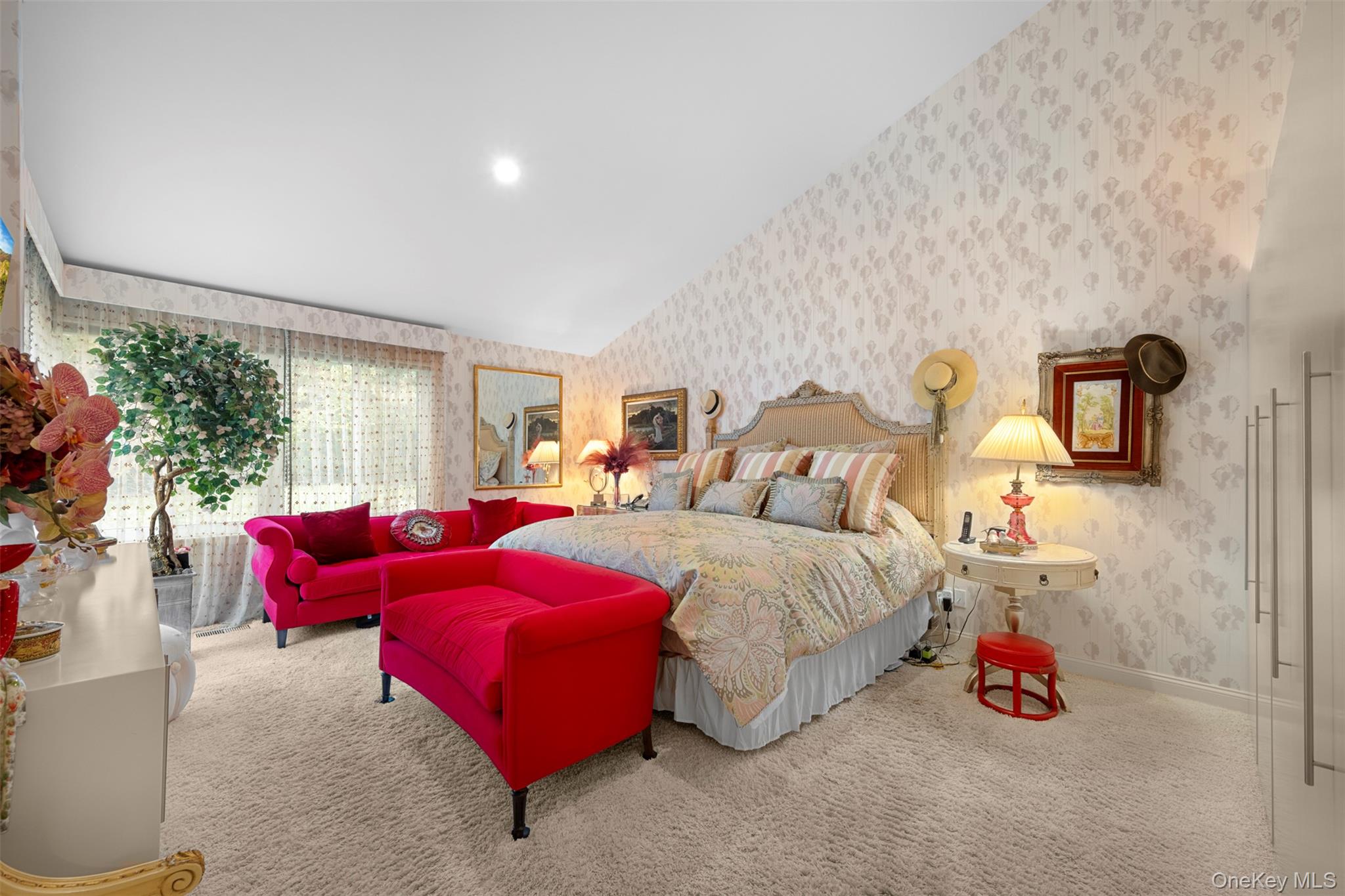 86 Dove Hill Drive, Manhasset, NY 11030