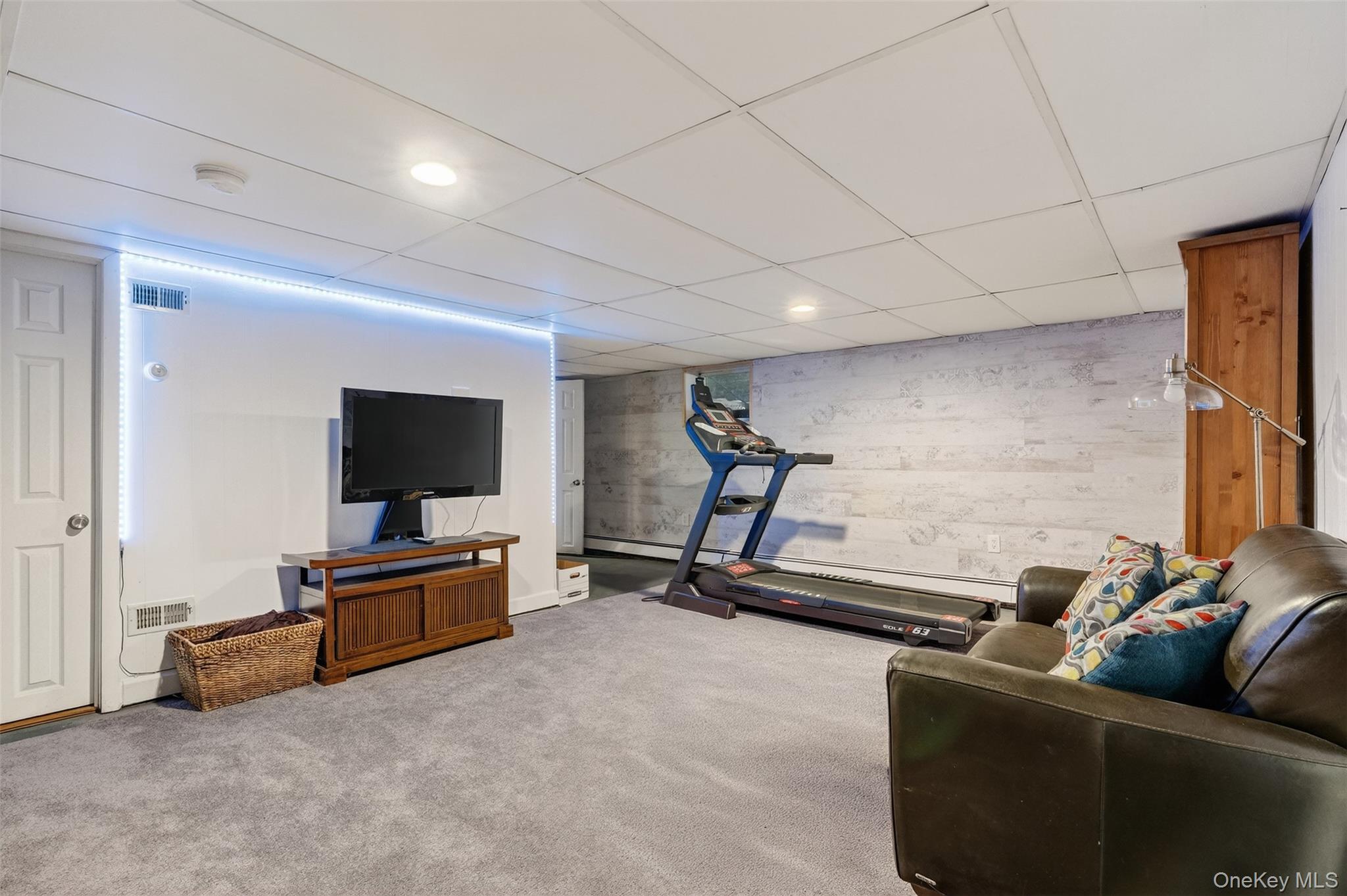 15 Closs Drive, Rhinebeck, NY 12572