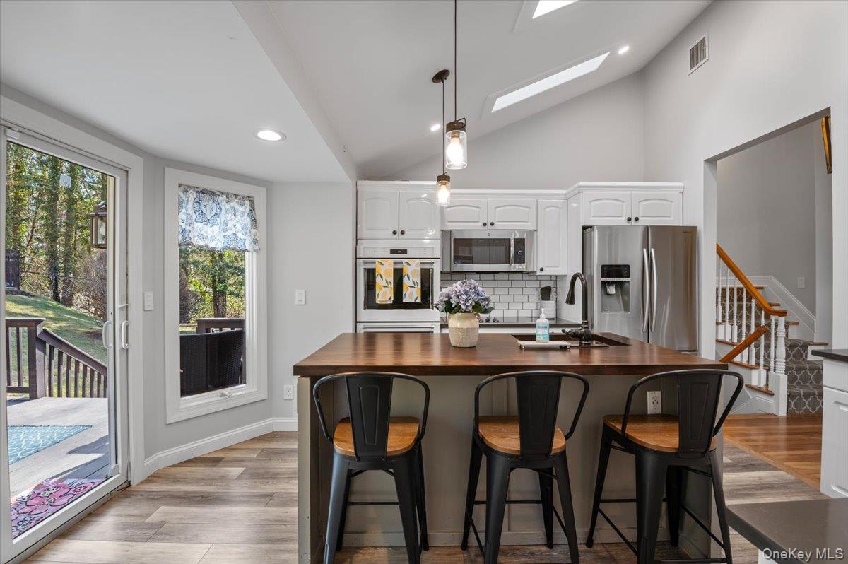 16 Ingold Drive, Dix Hills, NY 11746