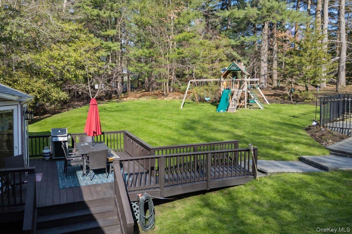 16 Ingold Drive, Dix Hills, NY 11746