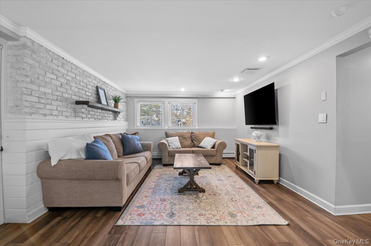 16 Ingold Drive, Dix Hills, NY 11746