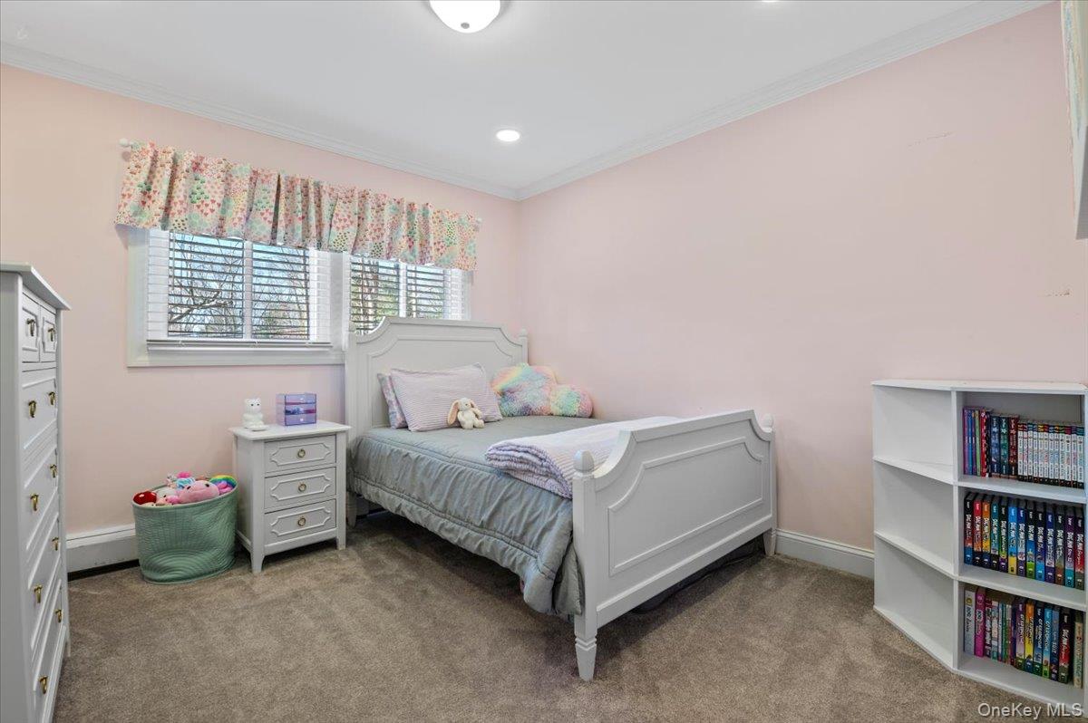 16 Ingold Drive, Dix Hills, NY 11746