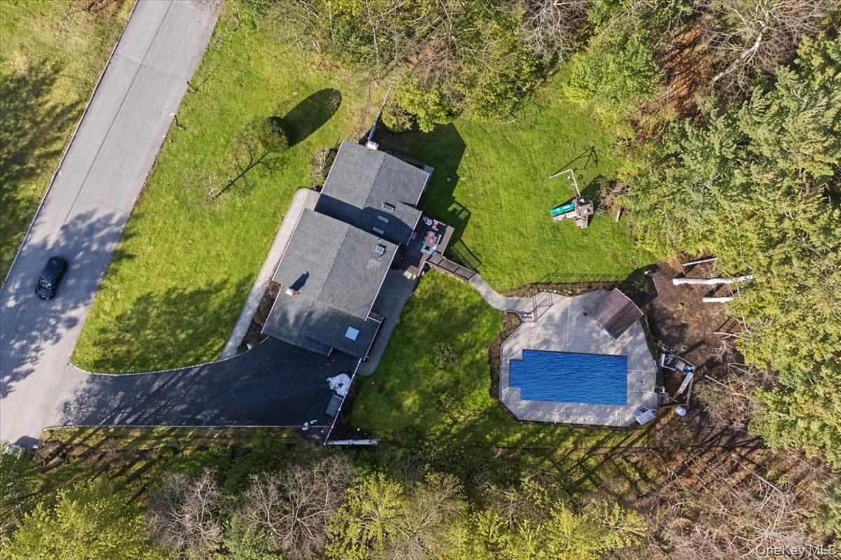 16 Ingold Drive, Dix Hills, NY 11746