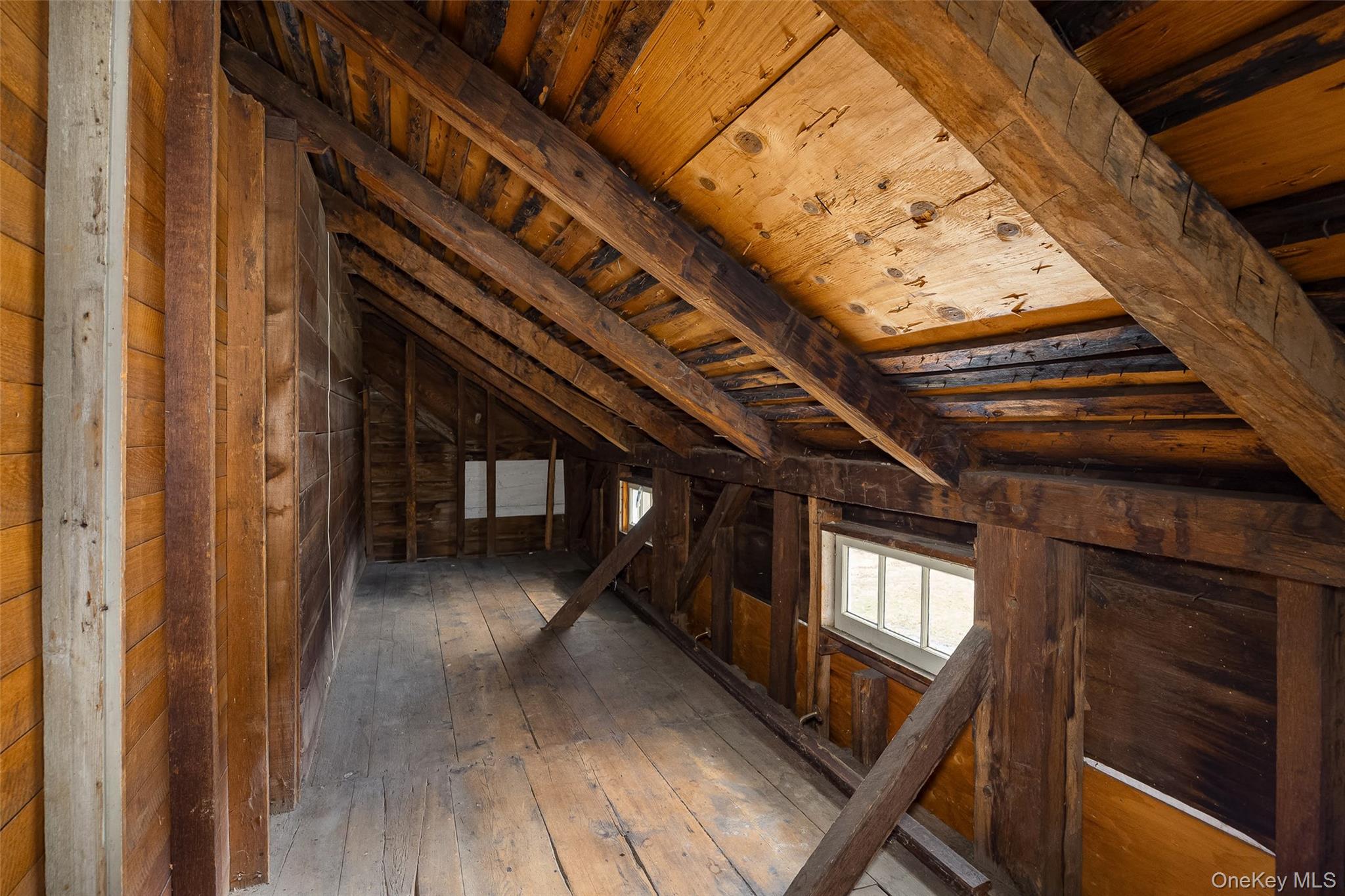 60 Rainbow Lane, Pine Bush, NY 12566