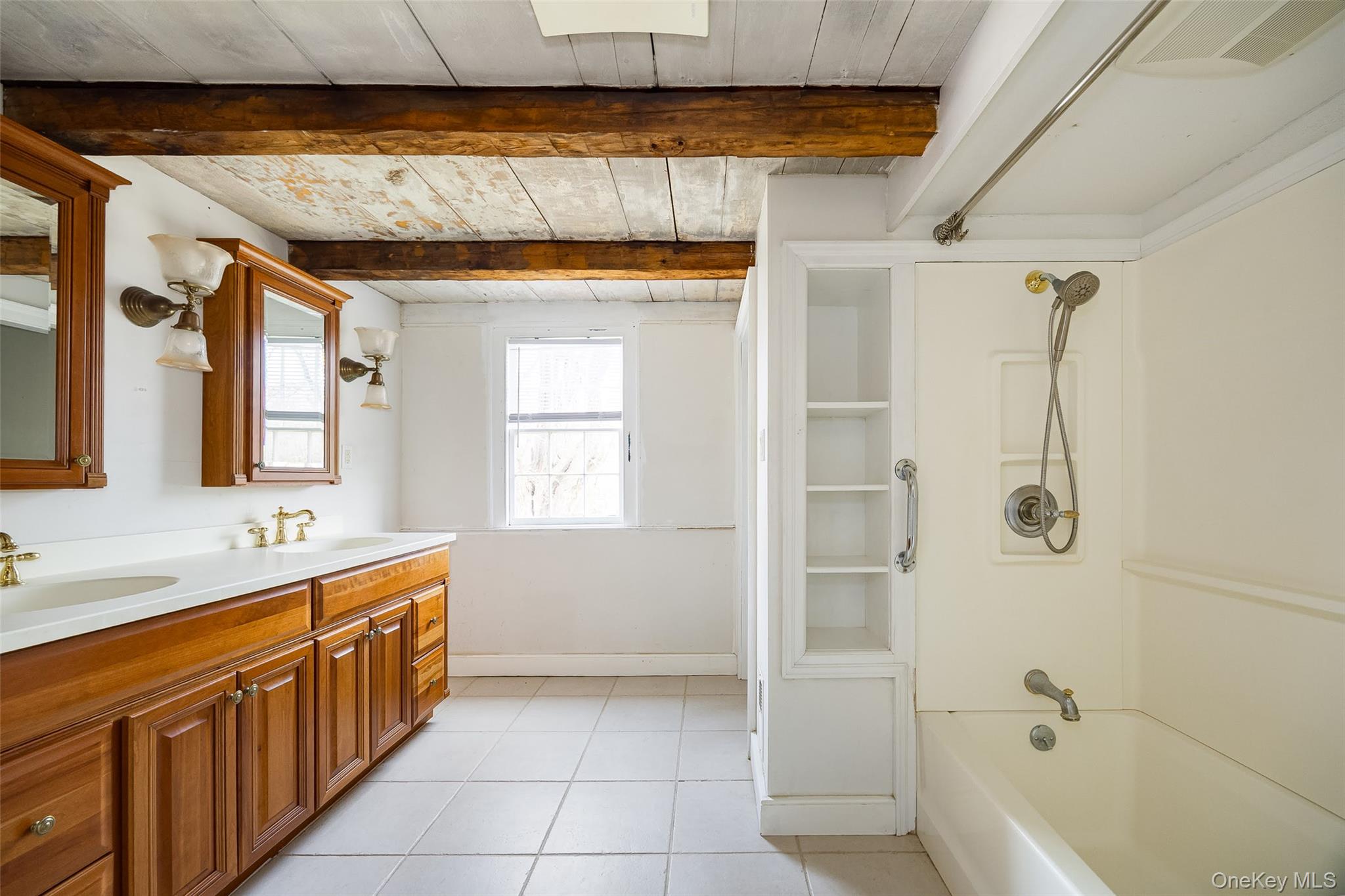 60 Rainbow Lane, Pine Bush, NY 12566