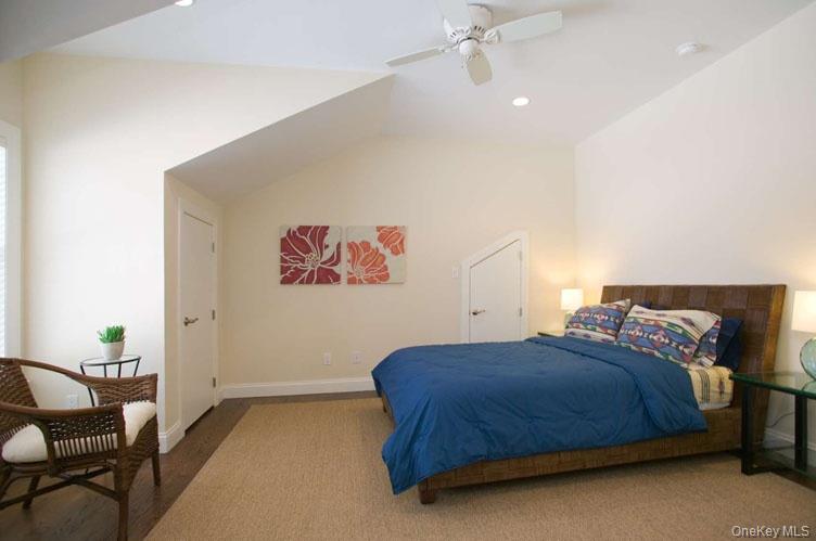 2 Pond Crossing # 1, Southampton, NY 11968