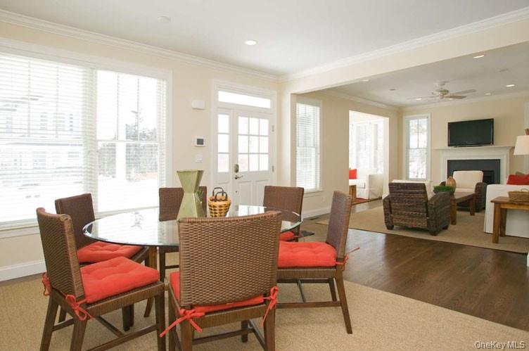 2 Pond Crossing # 1, Southampton, NY 11968