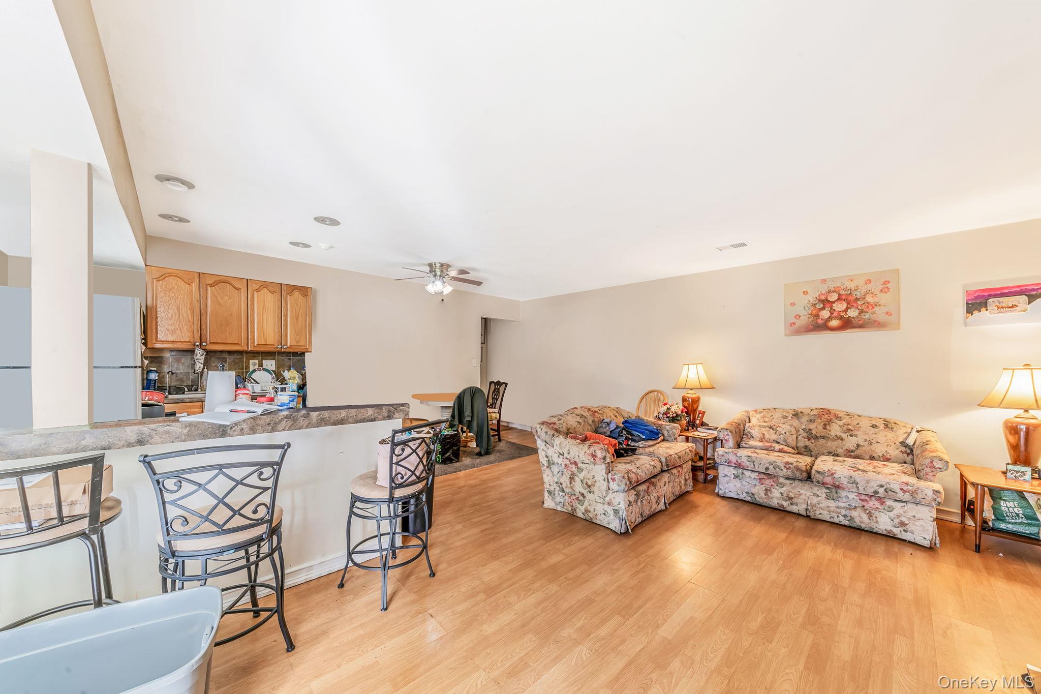 9 Kiowa Court # 9, Coram, NY 11727