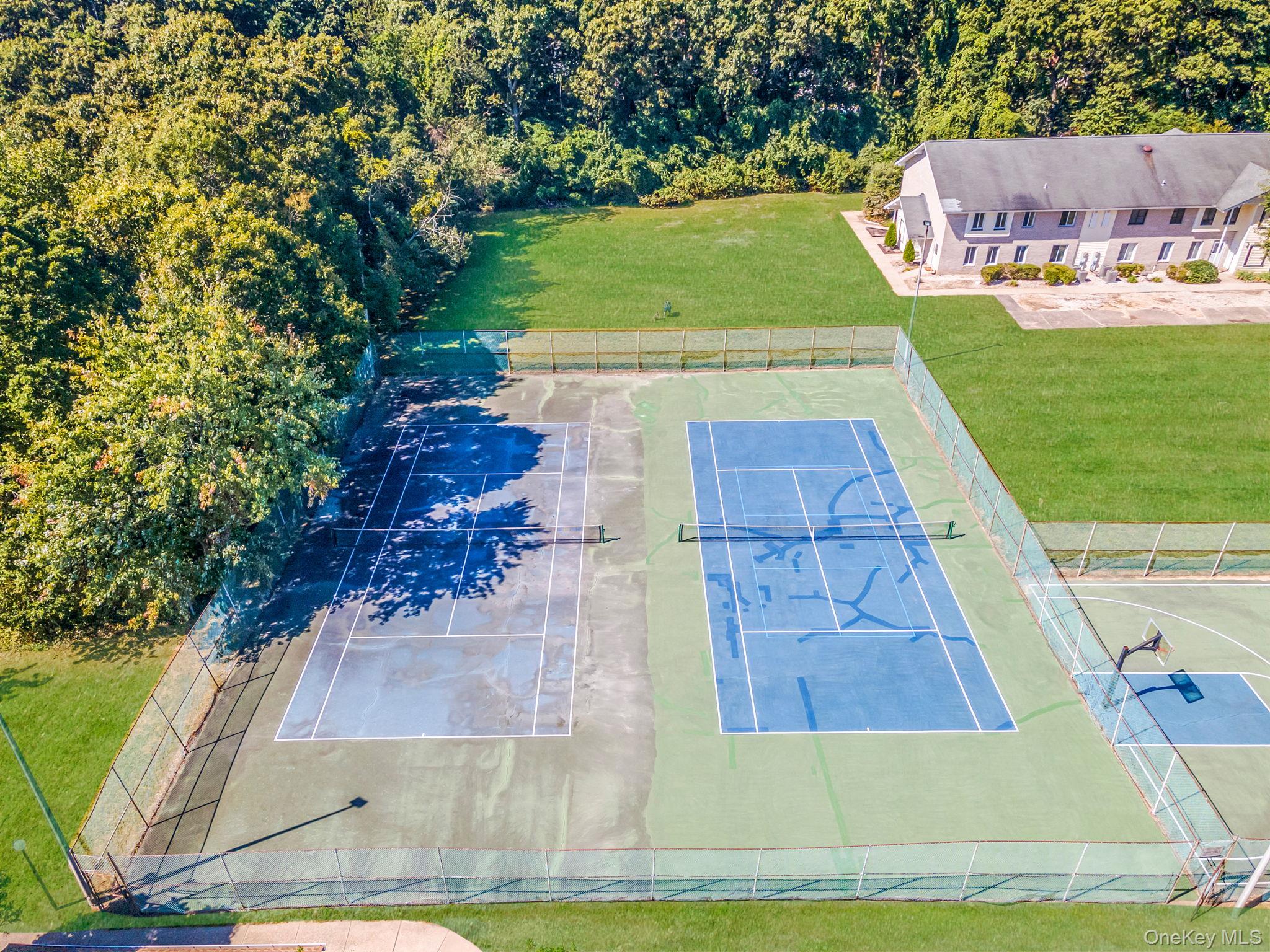 9 Kiowa Court # 9, Coram, NY 11727