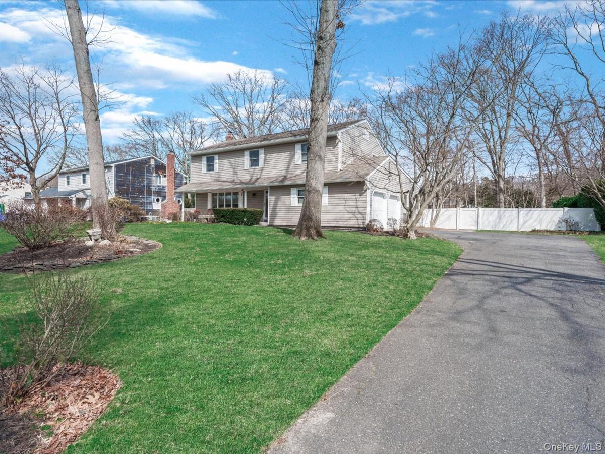 29 Sunhill Road, Nesconset, NY 11767