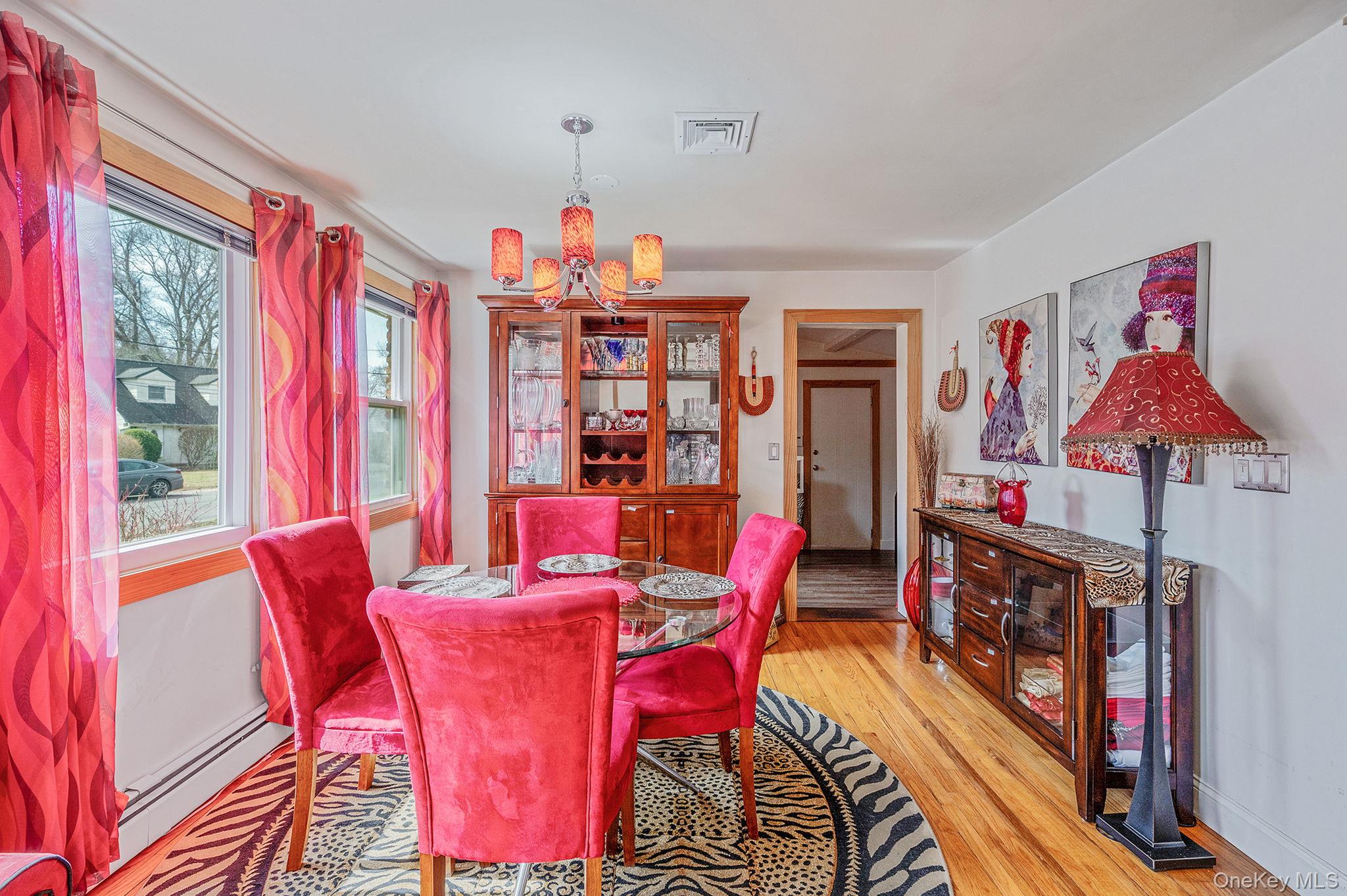 7 Judith Drive, Greenlawn, NY 11740