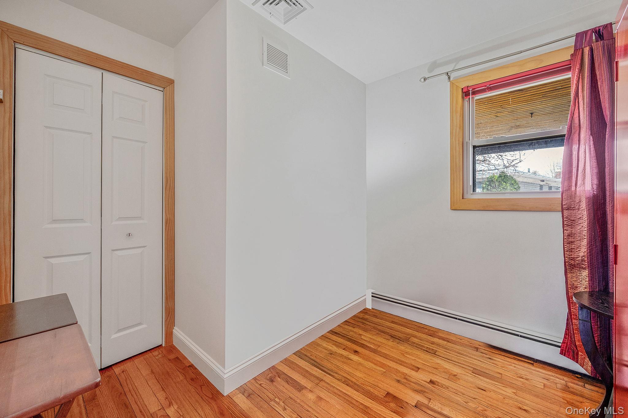 7 Judith Drive, Greenlawn, NY 11740