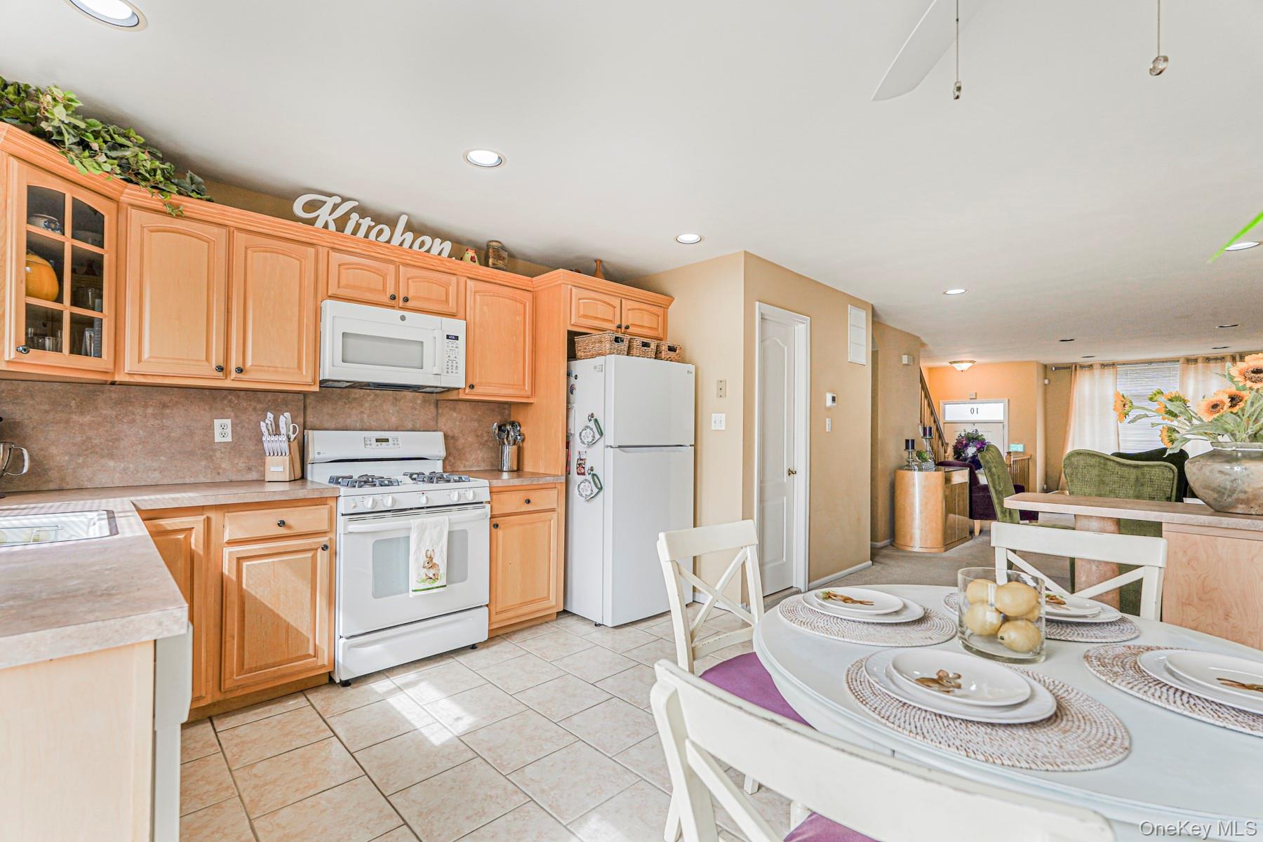 10 Dunhill Lane, Staten Island, NY 10309