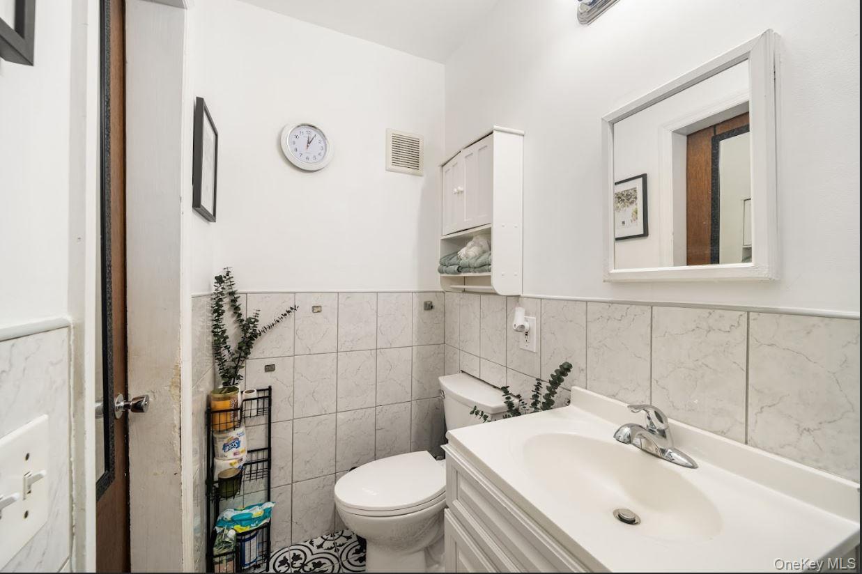 60-34 69th Avenue, Ridgewood, NY 11385