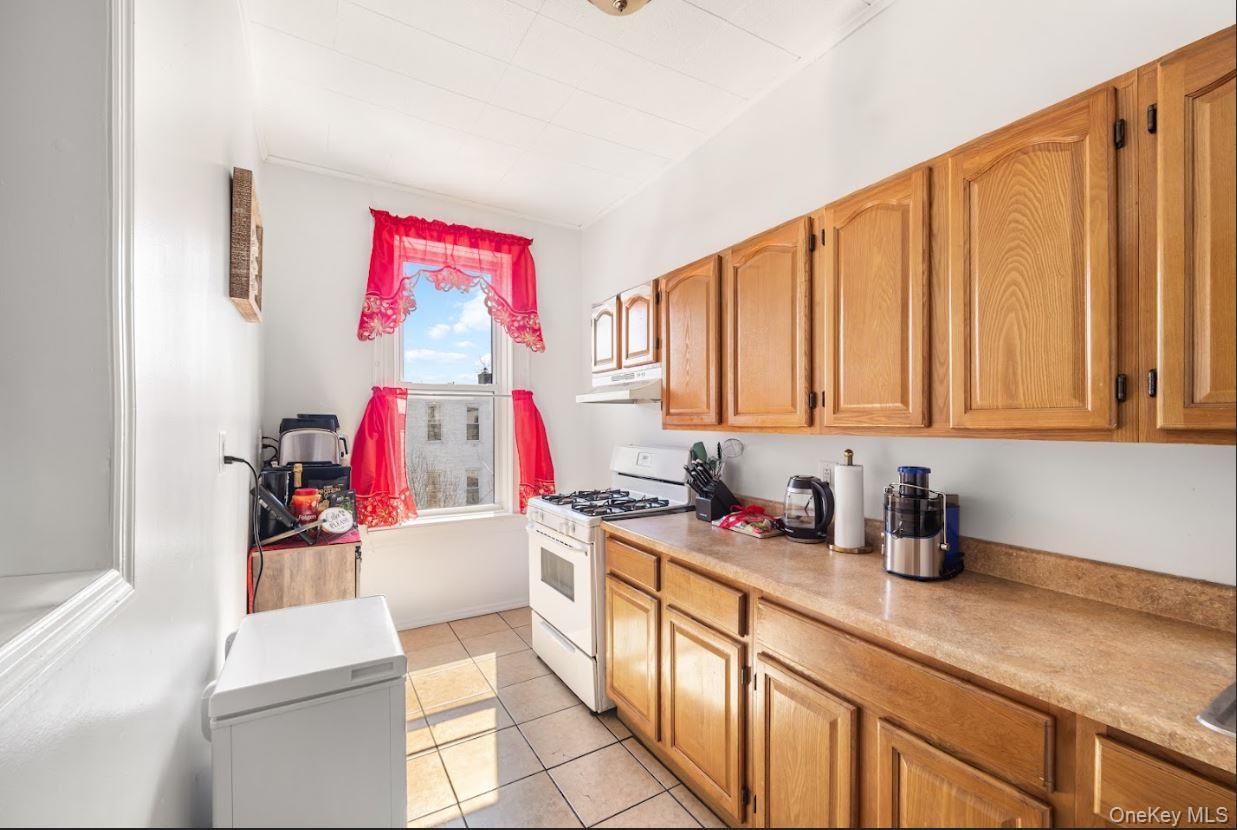 60-34 69th Avenue, Ridgewood, NY 11385