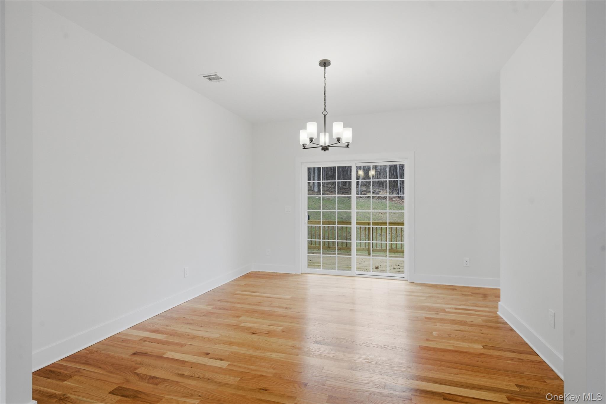 16 McDonald Court, New Windsor, NY 12553