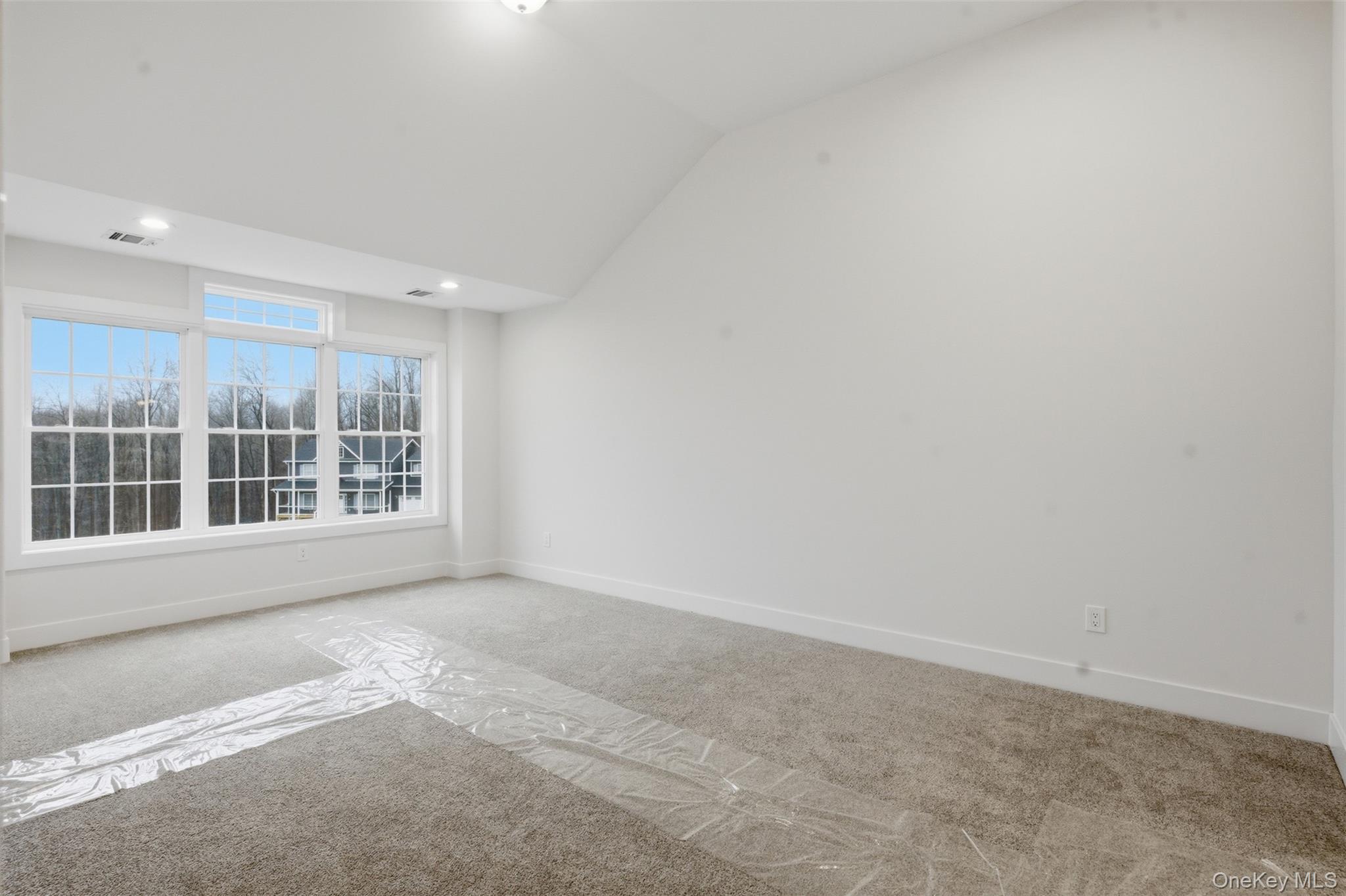 16 McDonald Court, New Windsor, NY 12553