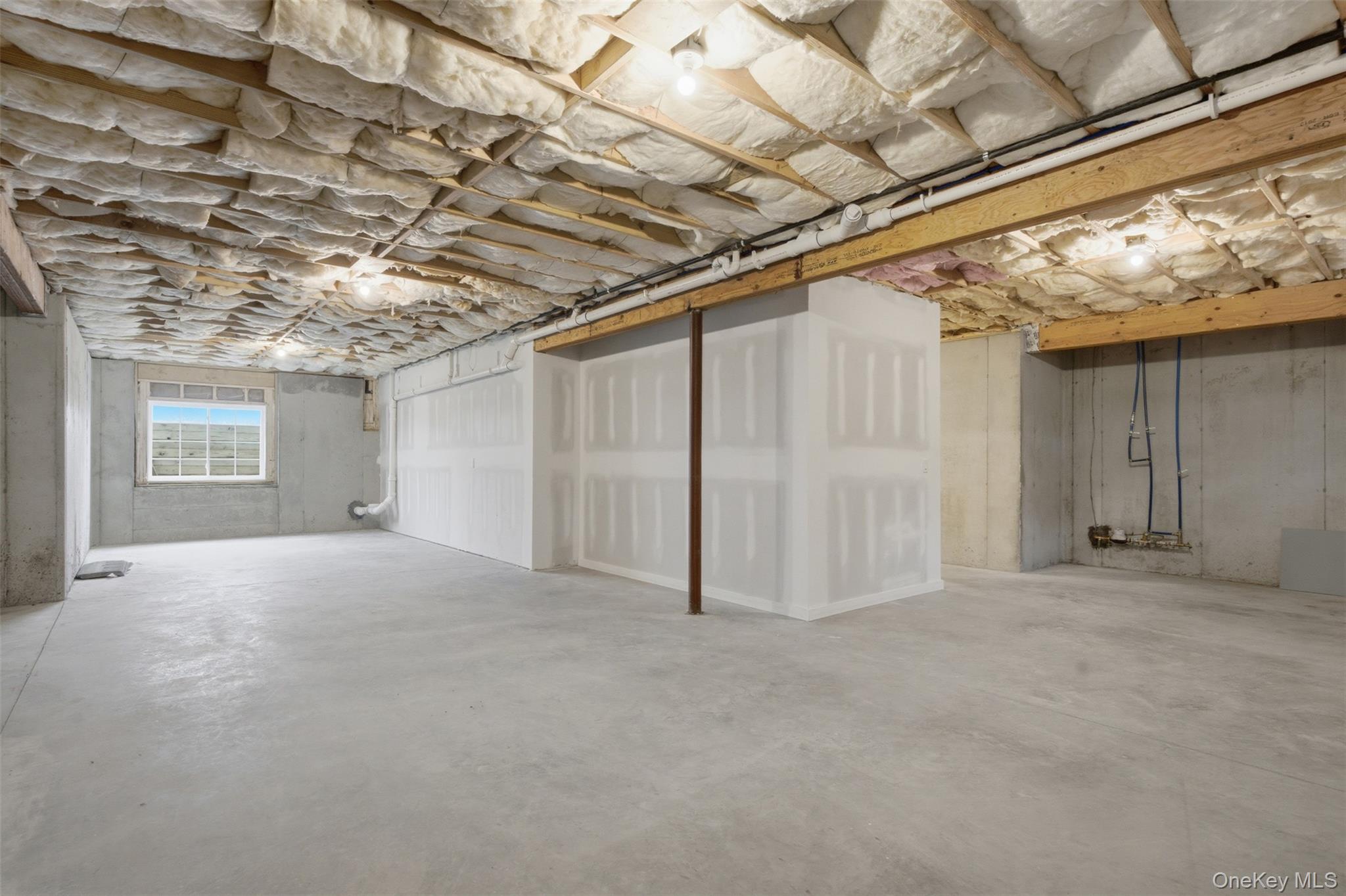 16 McDonald Court, New Windsor, NY 12553