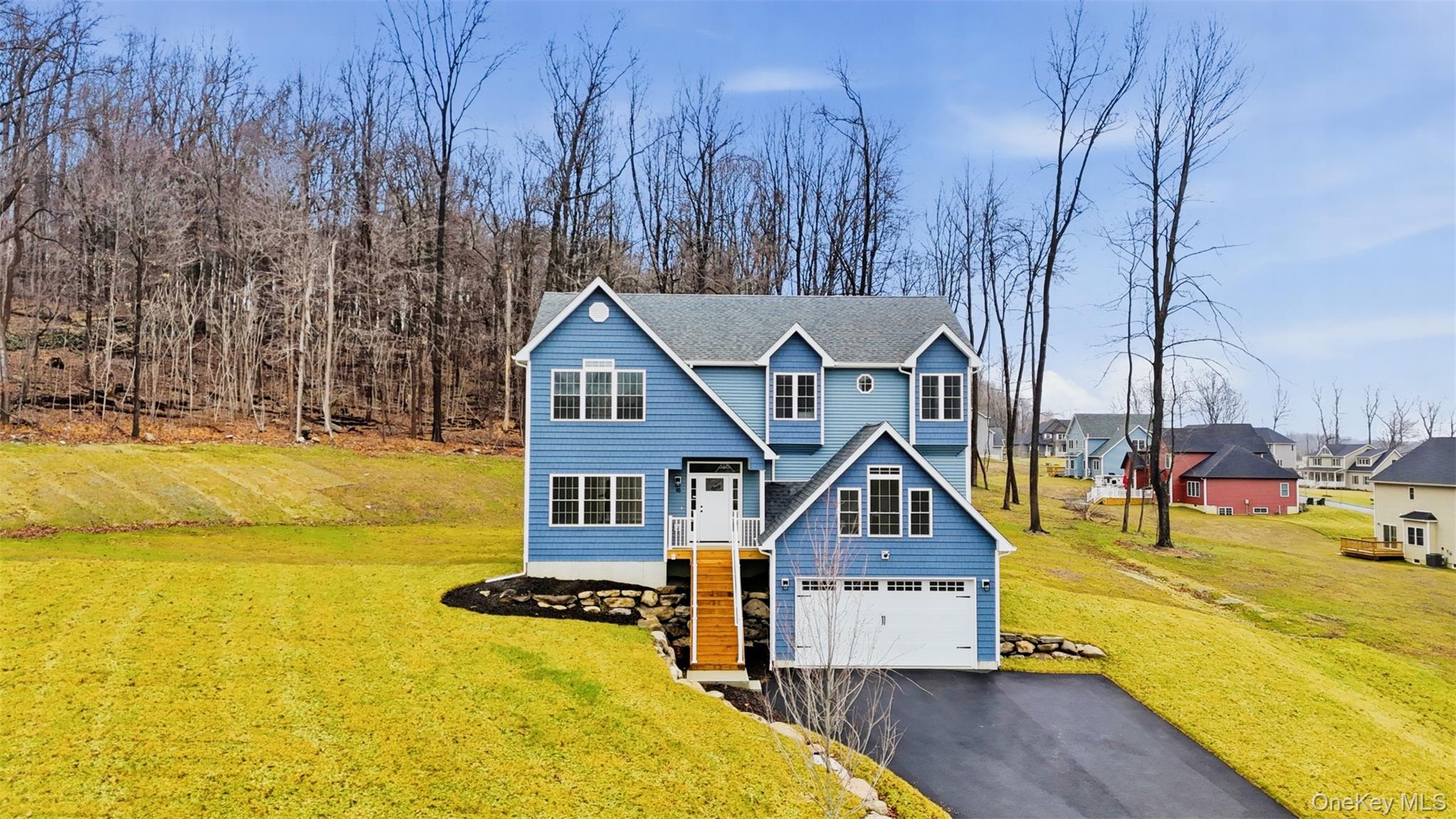 16 McDonald Court, New Windsor, NY 12553