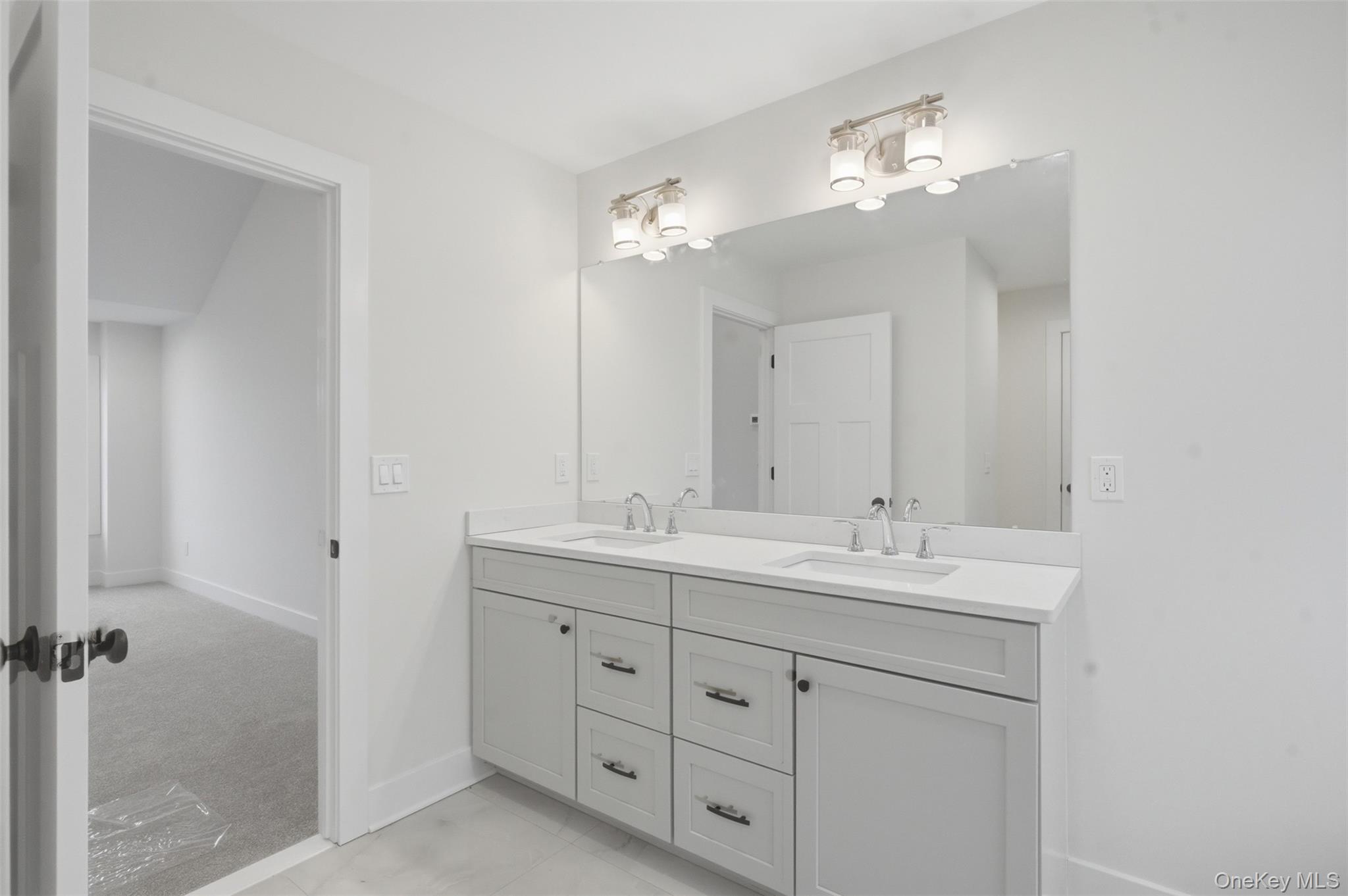 16 McDonald Court, New Windsor, NY 12553