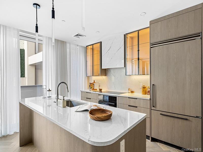 78-29 Austin Street # TH4, Forest Hills, NY 11375