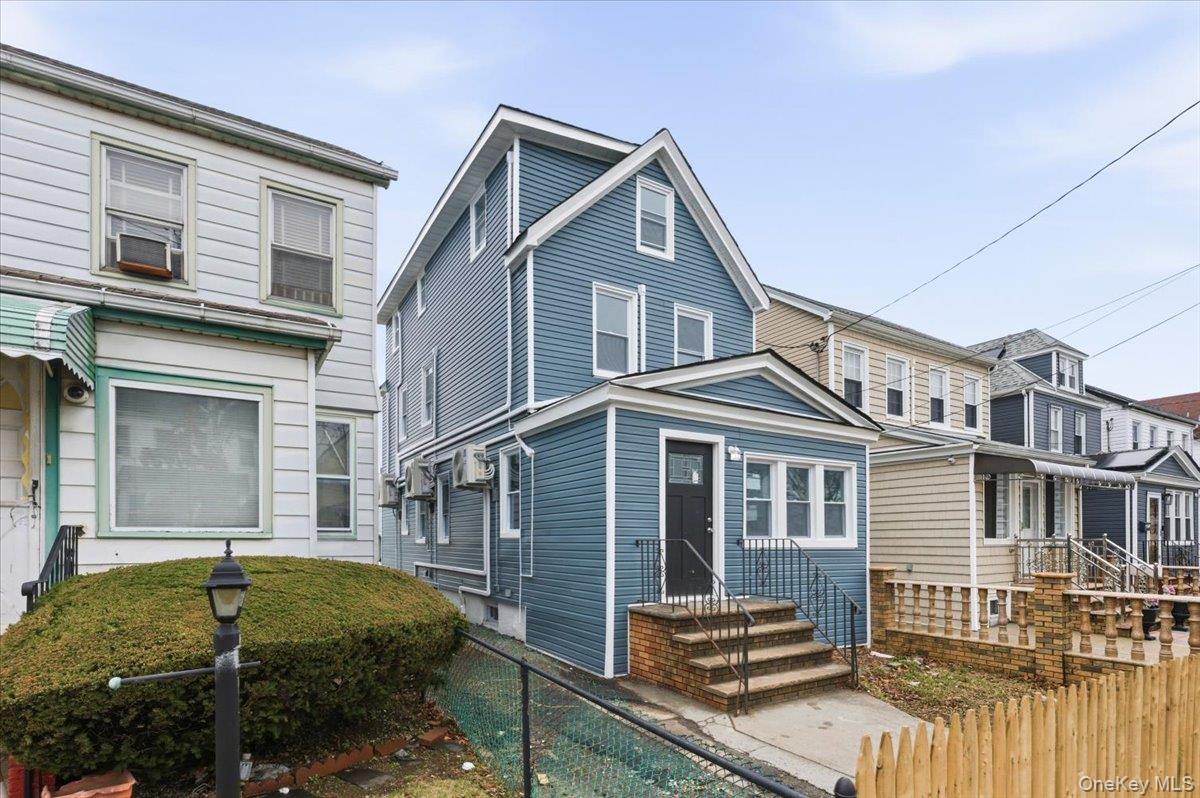 90-48 204 Street, Hollis, NY 11423