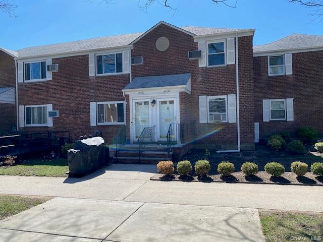 263-17 74th Avenue # E-2, Glen Oaks, NY 11004