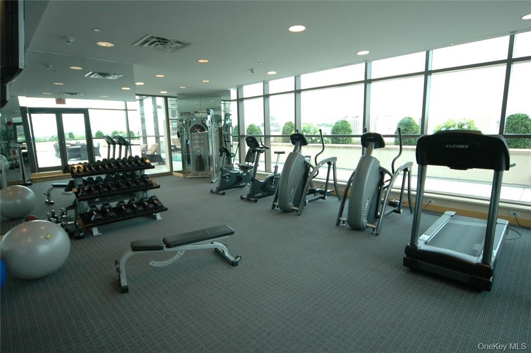 175 Huguenot Street # 2207, New Rochelle, NY 10801