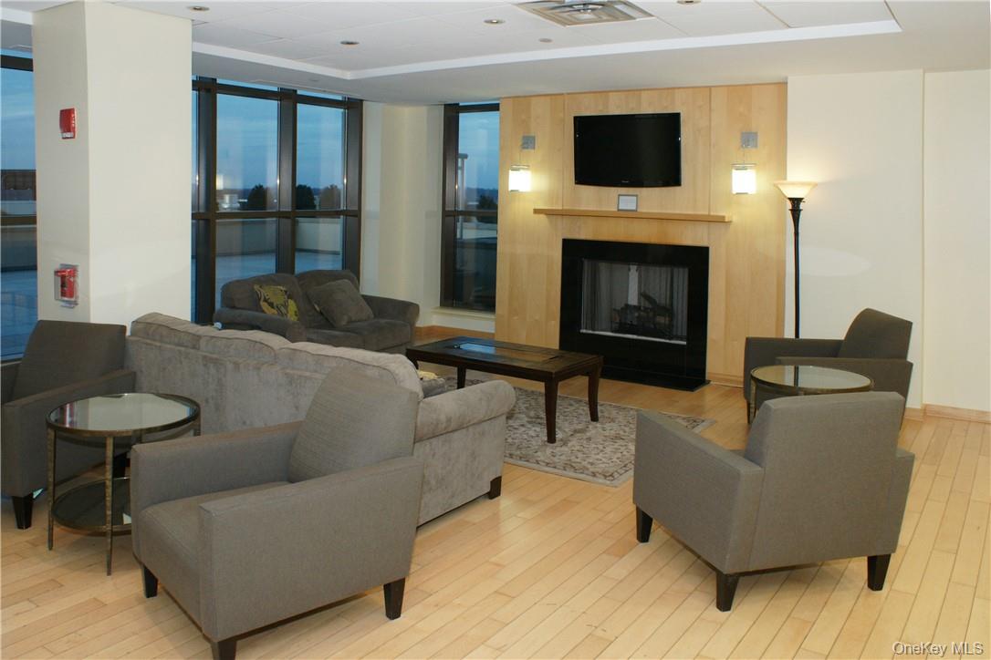 175 Huguenot Street # 2207, New Rochelle, NY 10801