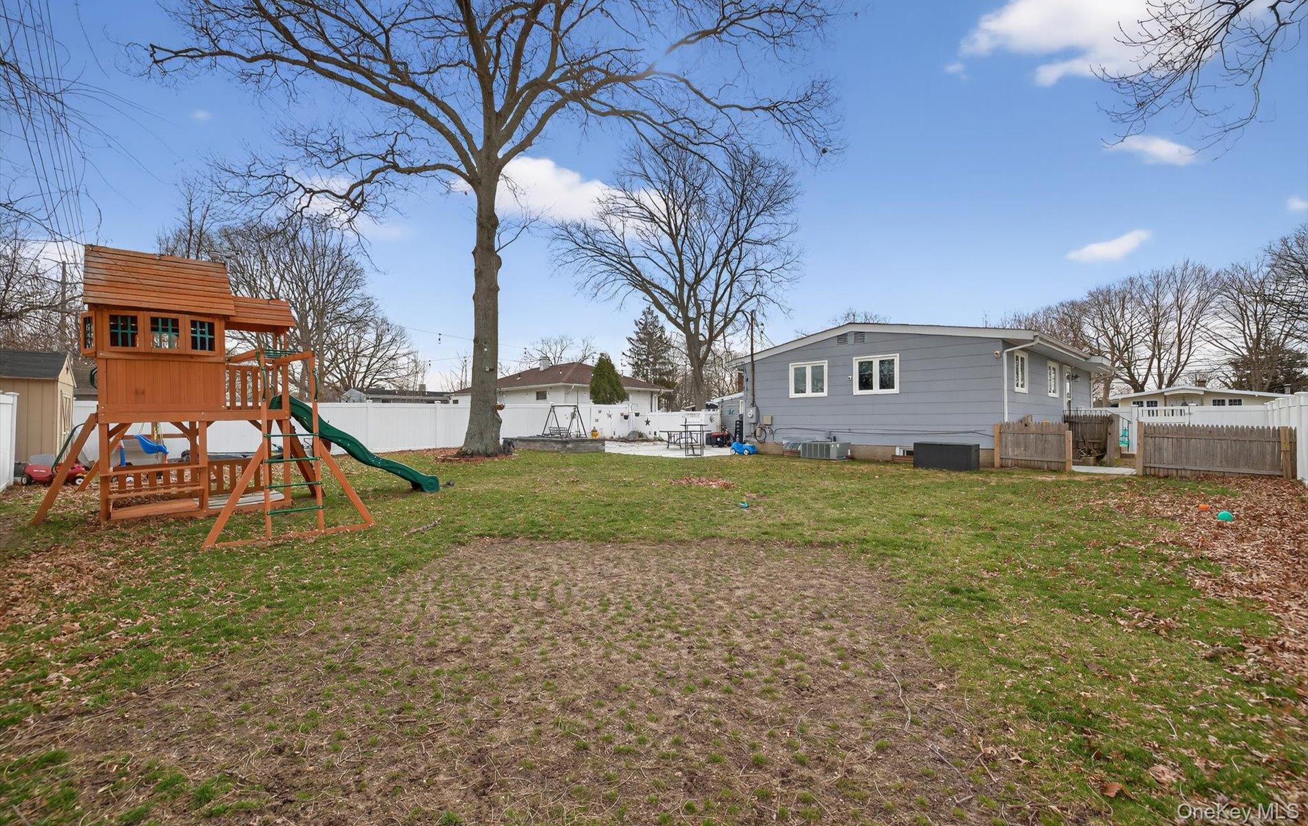 8 Duane Drive, Ronkonkoma, NY 11779