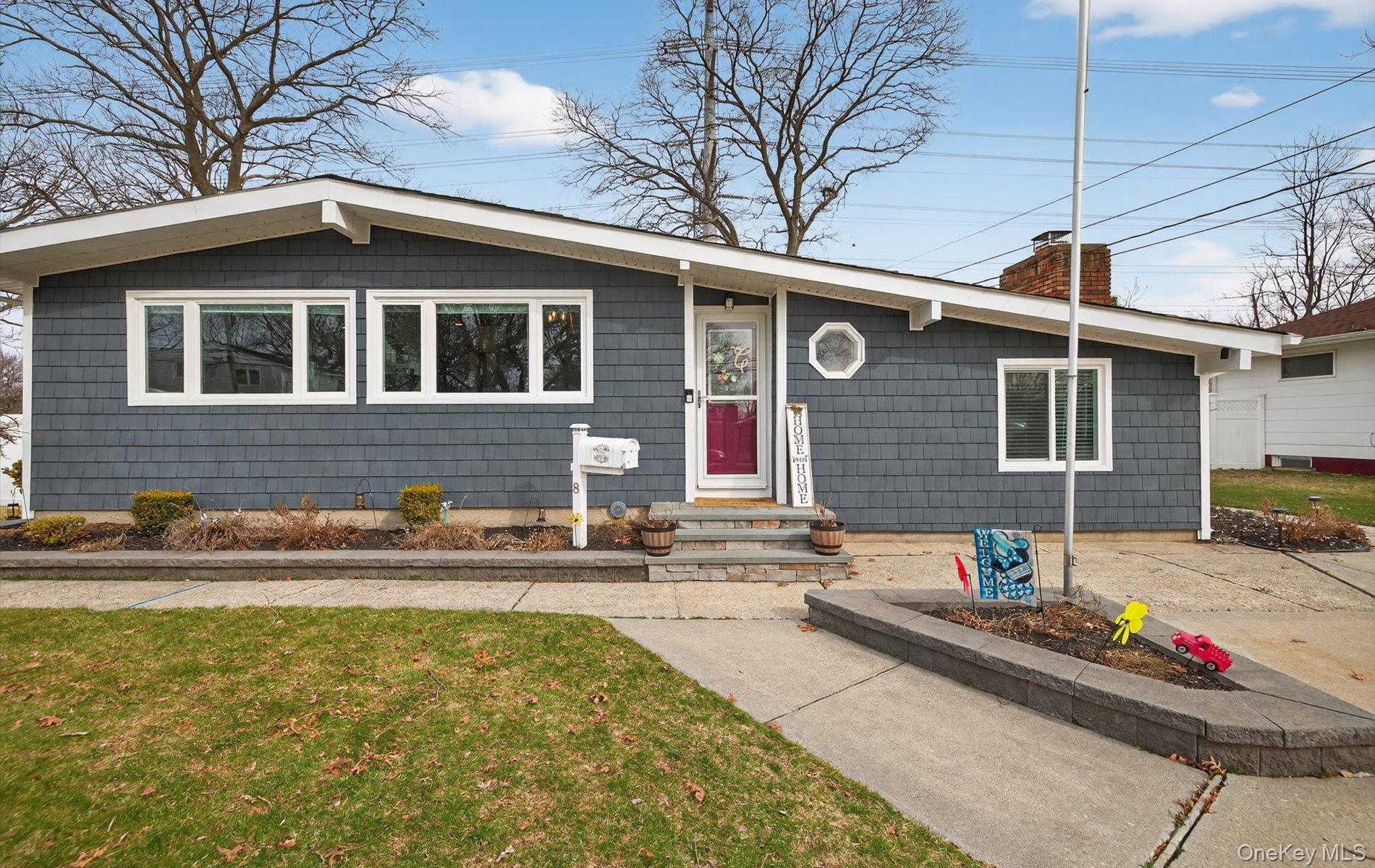 8 Duane Drive, Ronkonkoma, NY 11779