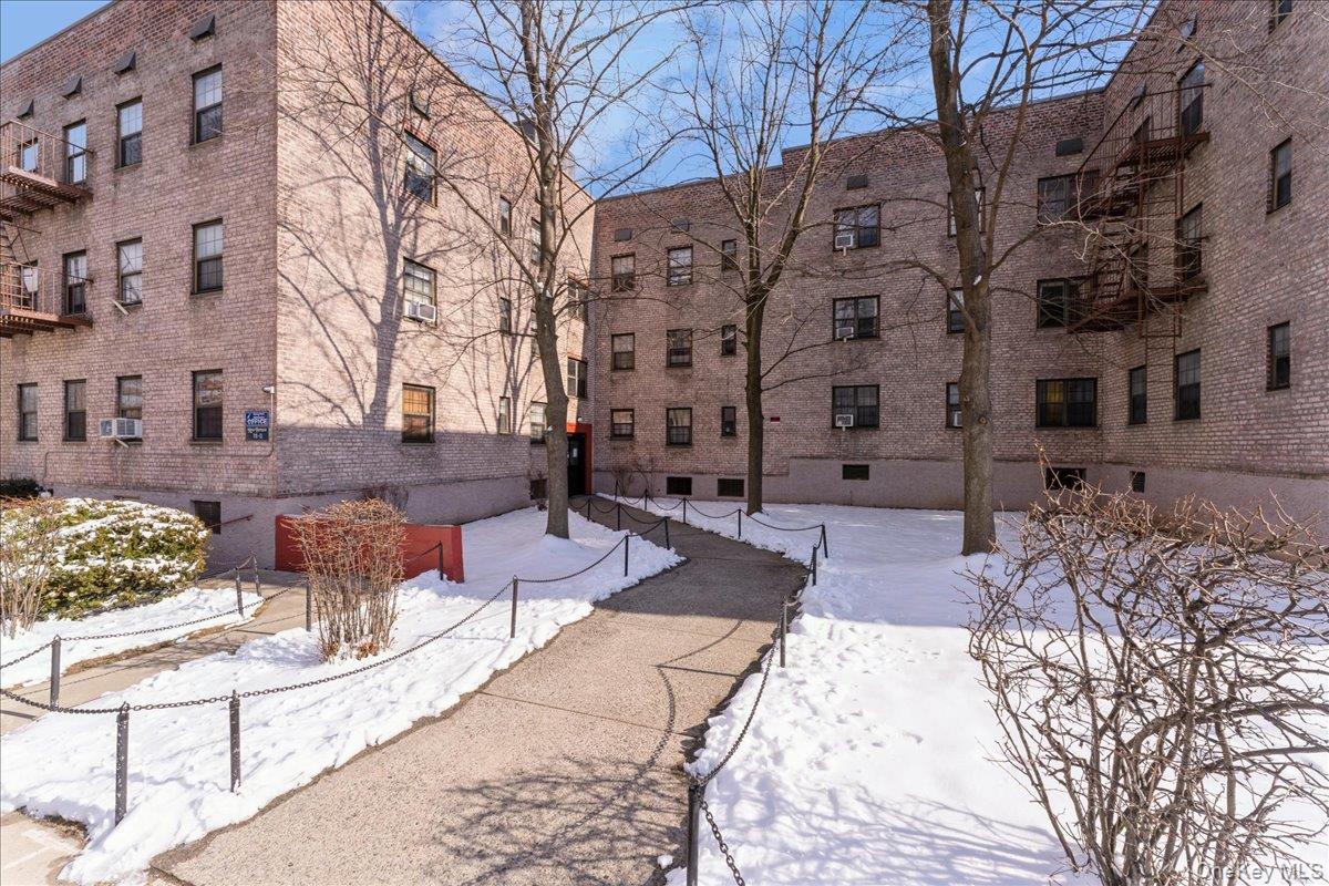 7811 Main Street # 1G, Flushing, NY 11367