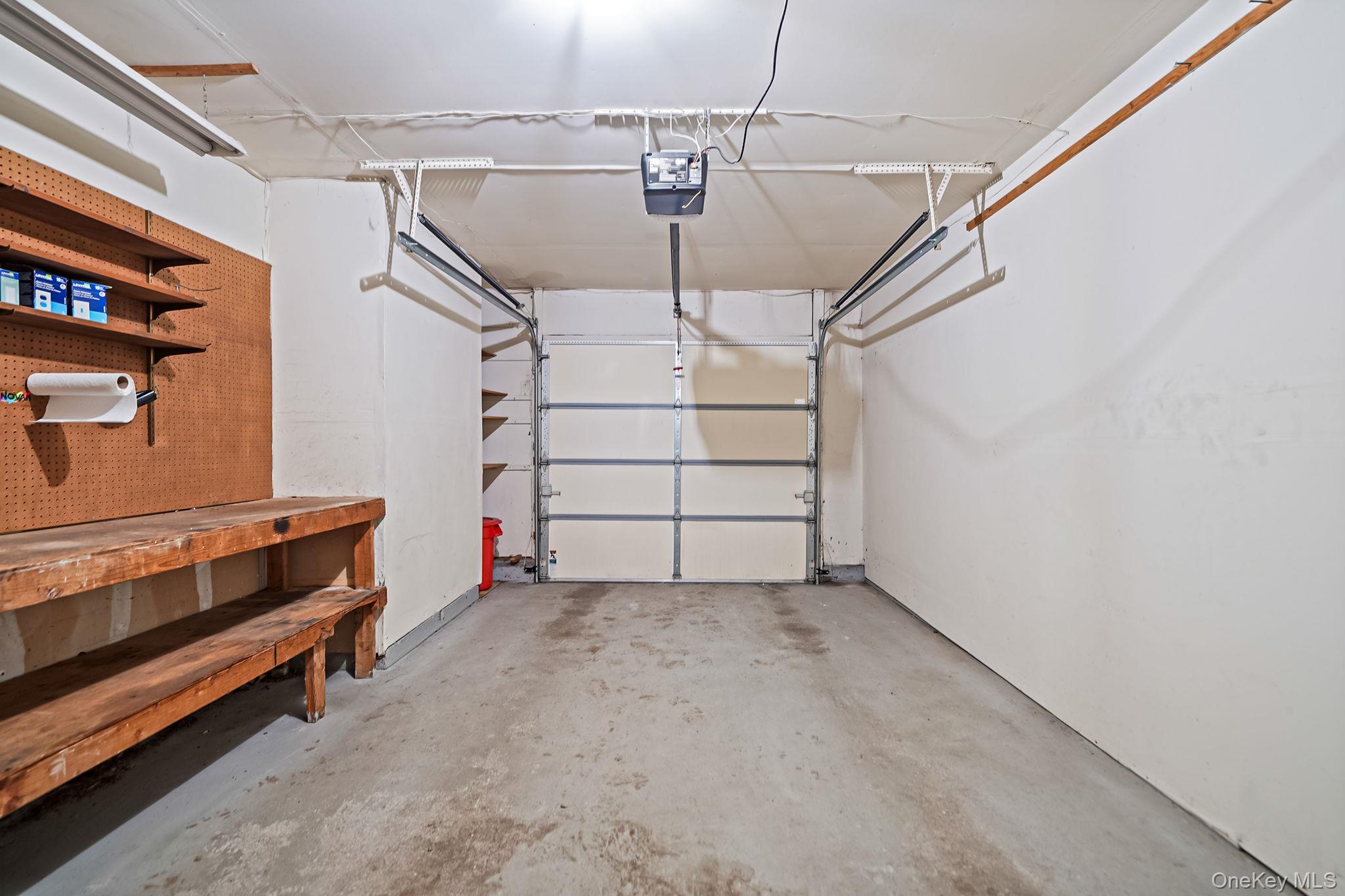 8 Huntington Commons # 8, Yaphank, NY 11980