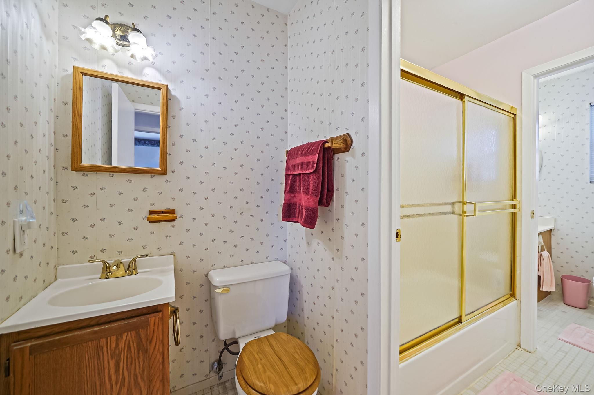 8 Huntington Commons # 8, Yaphank, NY 11980