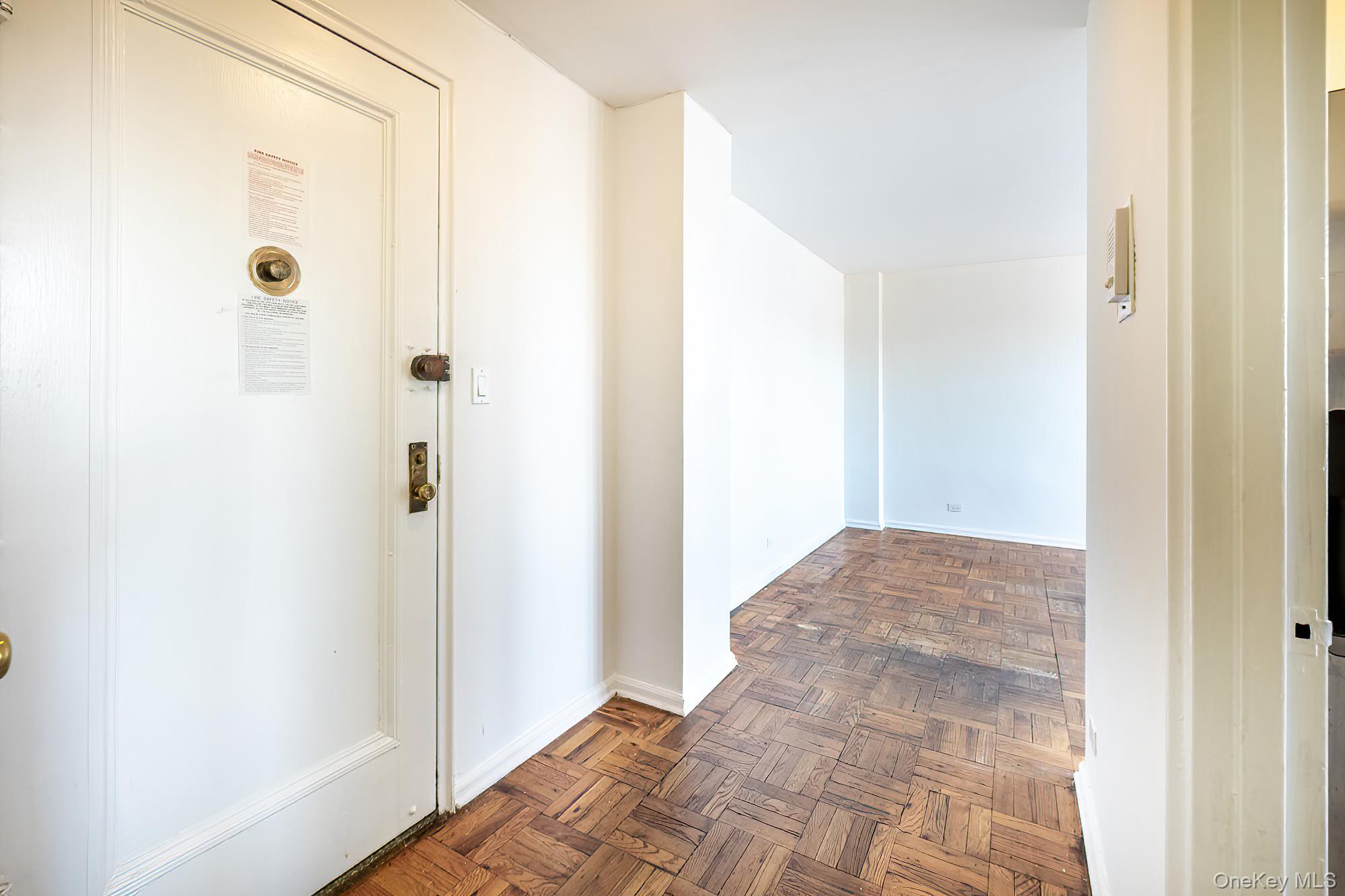 80 Knolls Crescent # 6M, Bronx, NY 10463