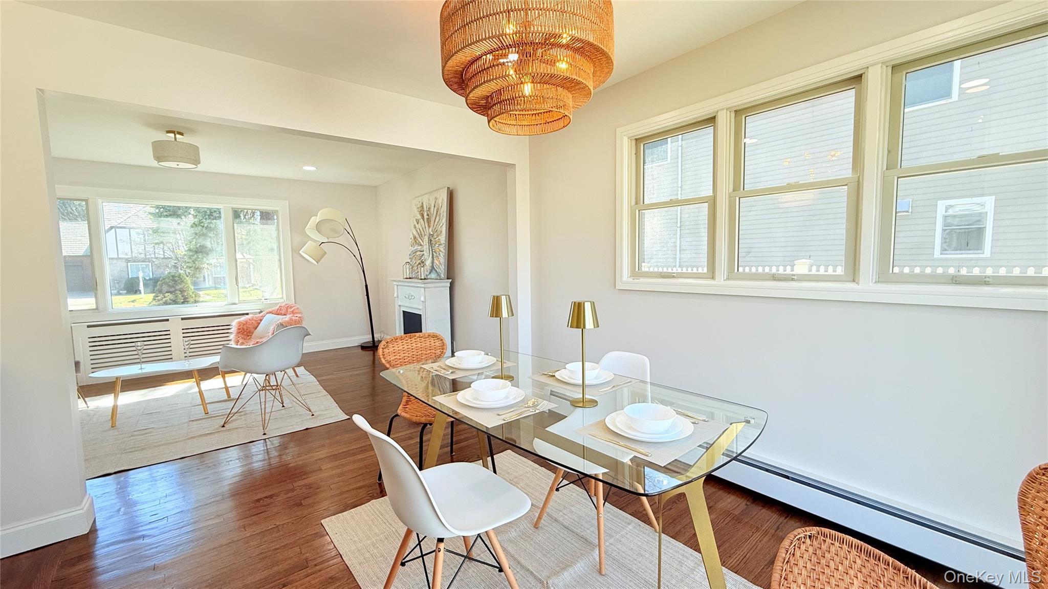 122 6th Street, Hicksville, NY 11801