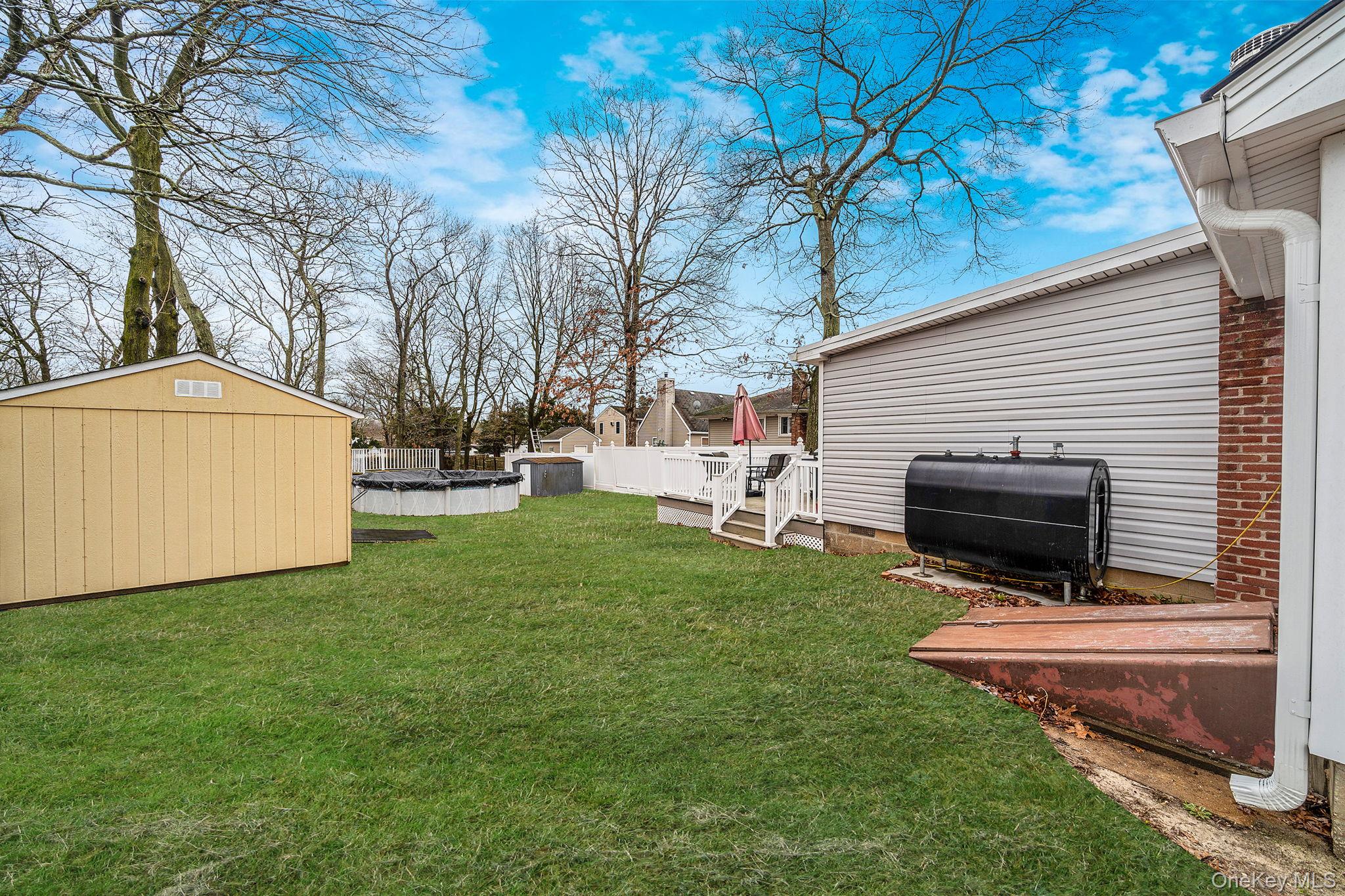 16 Rexmere Avenue, Farmingville, NY 11738