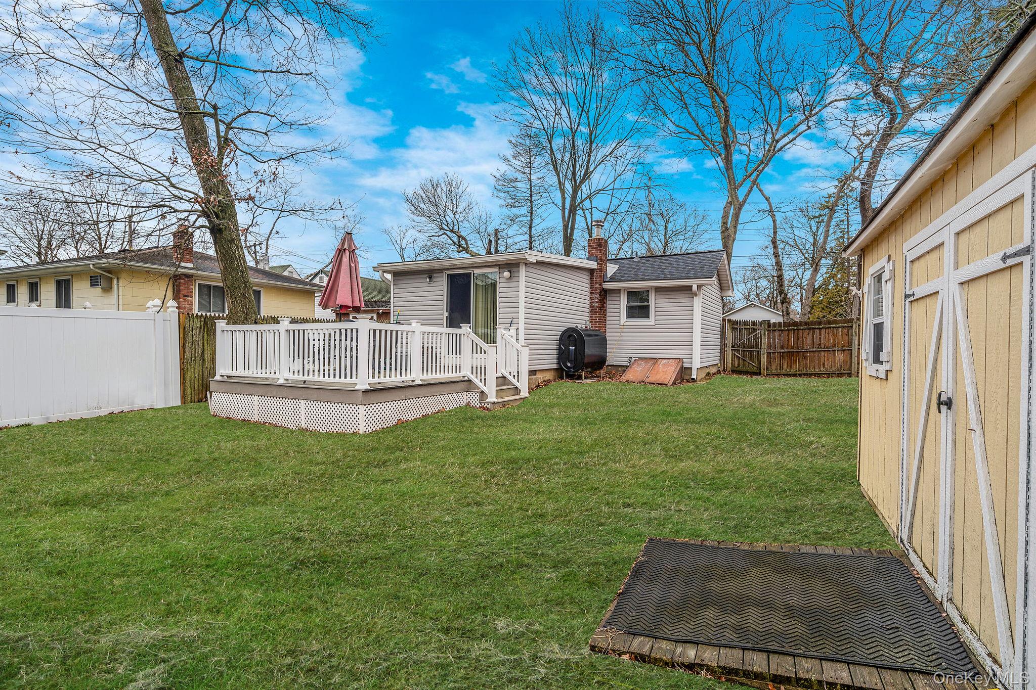 16 Rexmere Avenue, Farmingville, NY 11738