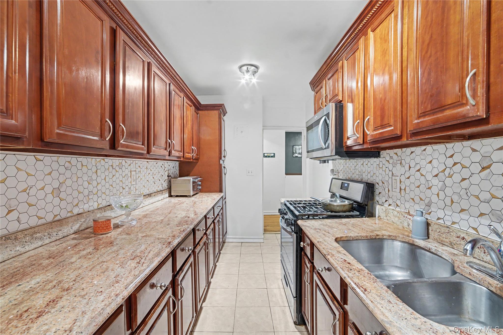 29 Abeel Street # 3A, Yonkers, NY 10705