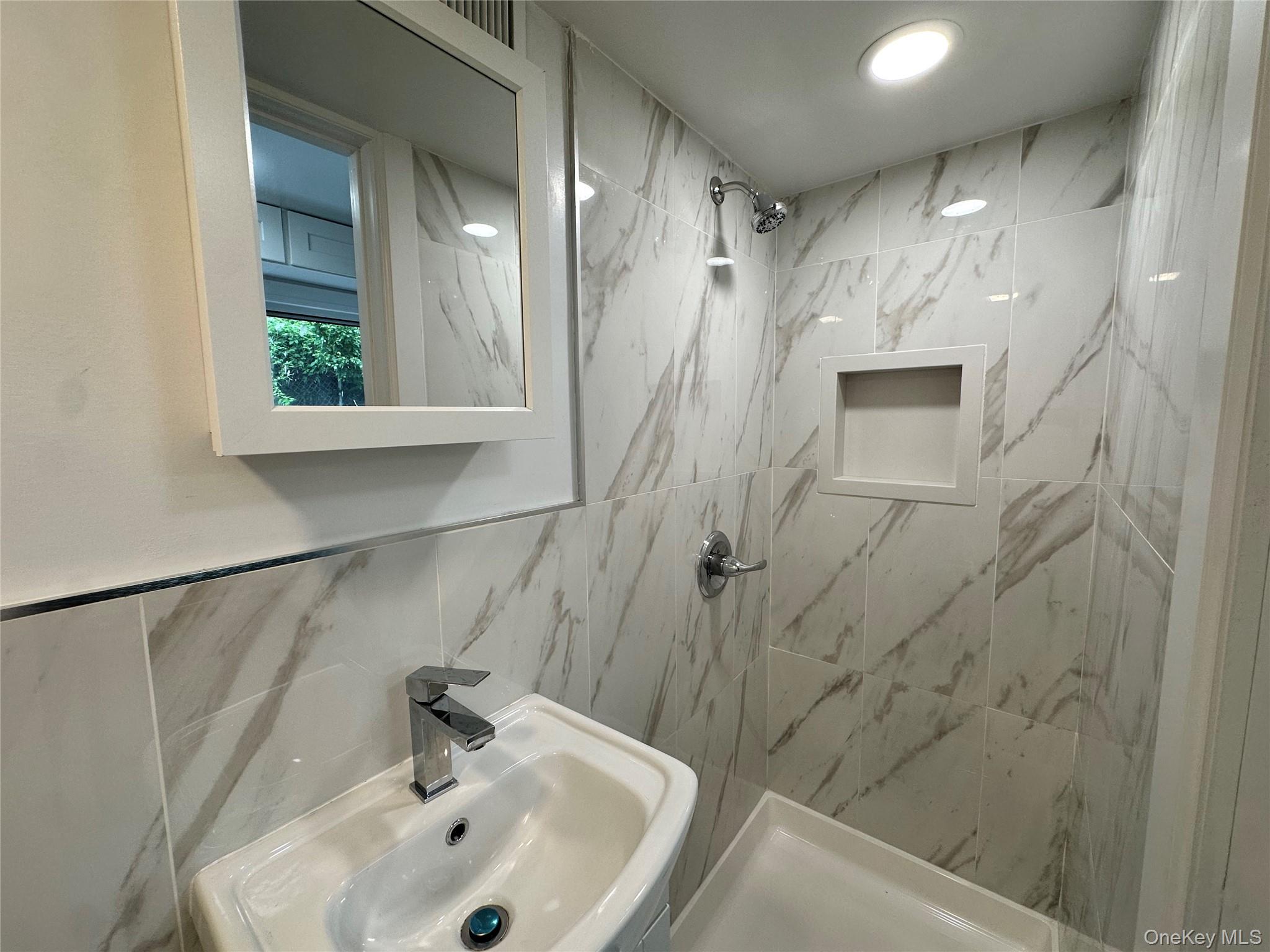 216 First Street # 1, Yonkers, NY 10704