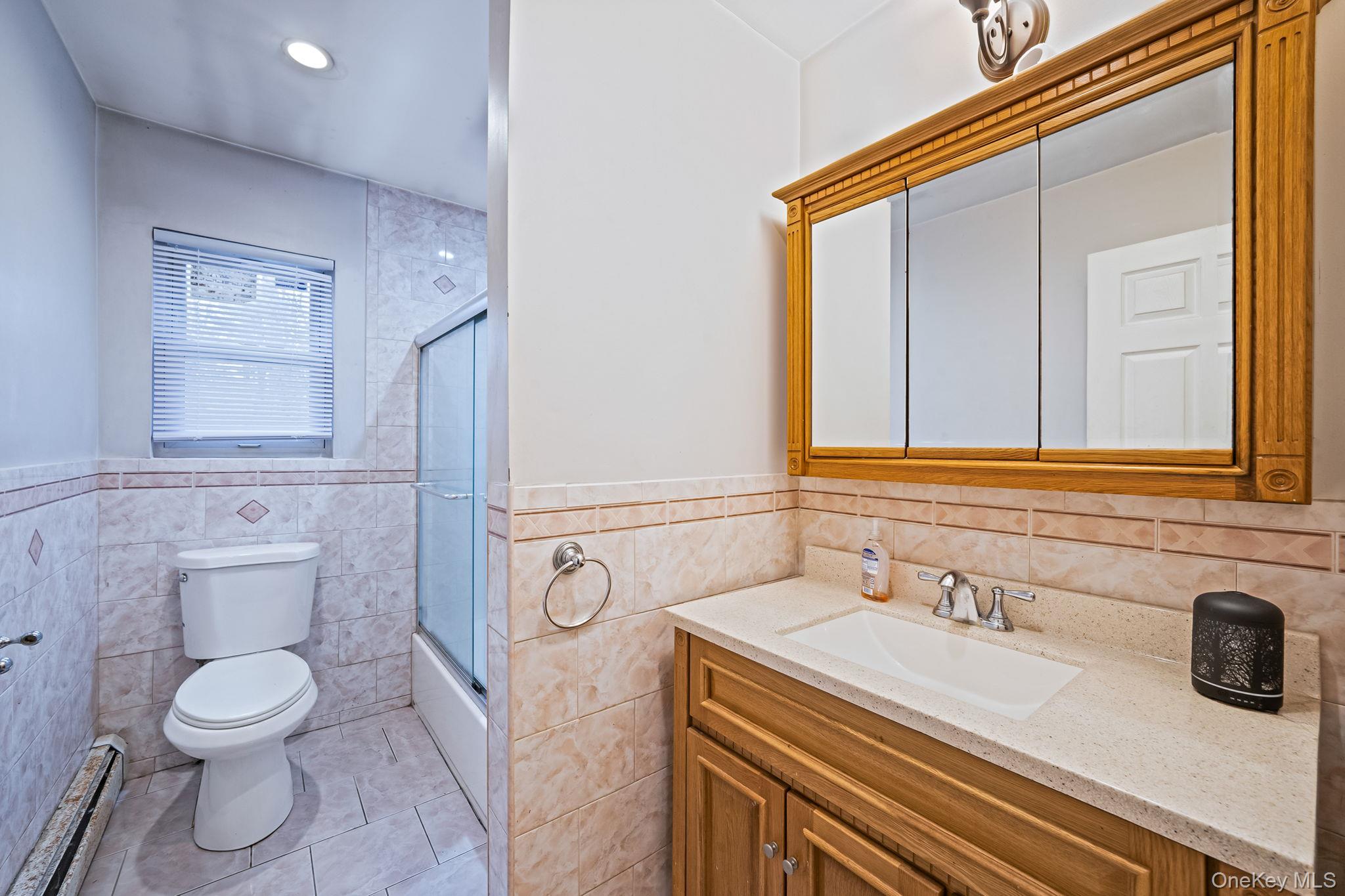 15 Carr Lane, Medford, NY 11763