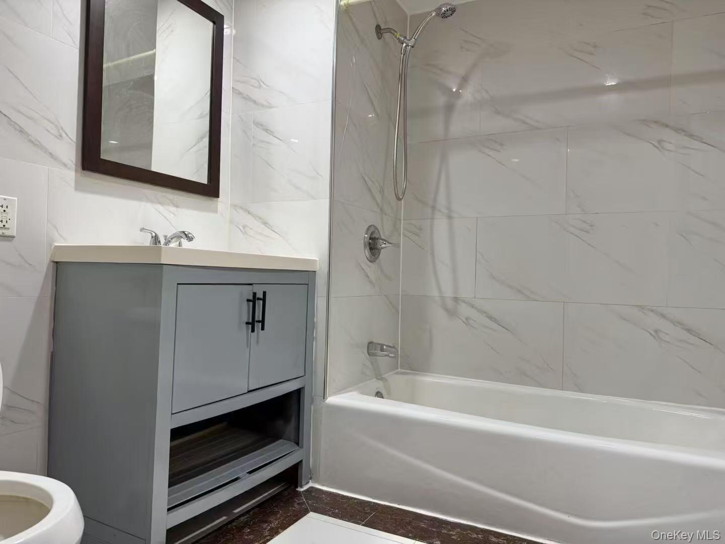 13215 41st Avenue # 3A, Flushing, NY 11355