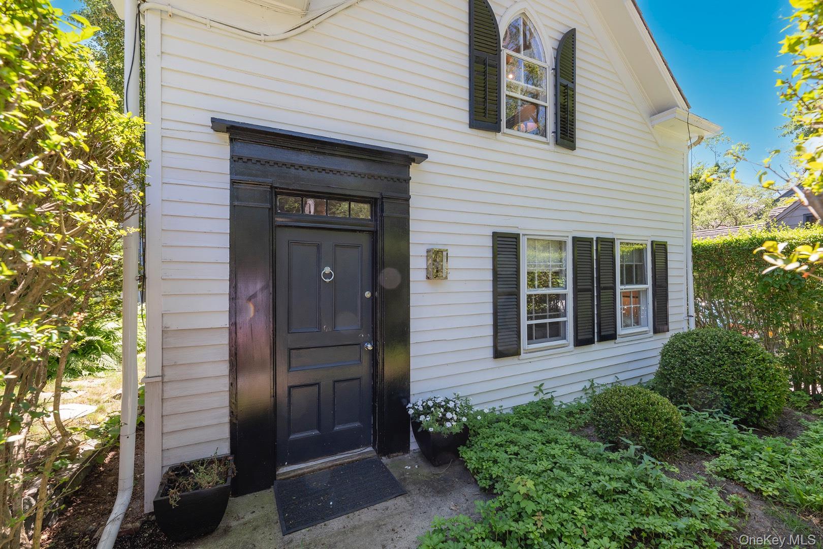 18 Hampton Street, Sag Harbor, NY 11963