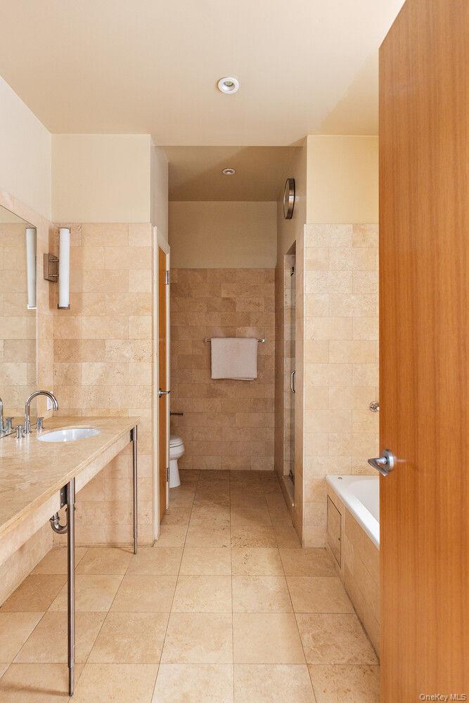 62 BEACH Street # THB, New York (Manhattan), NY 10013