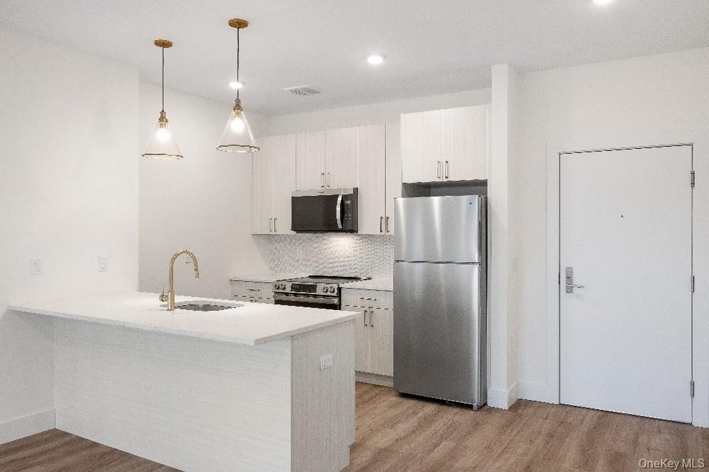 306 Bluestone Court # 223, Maybrook, NY 12543