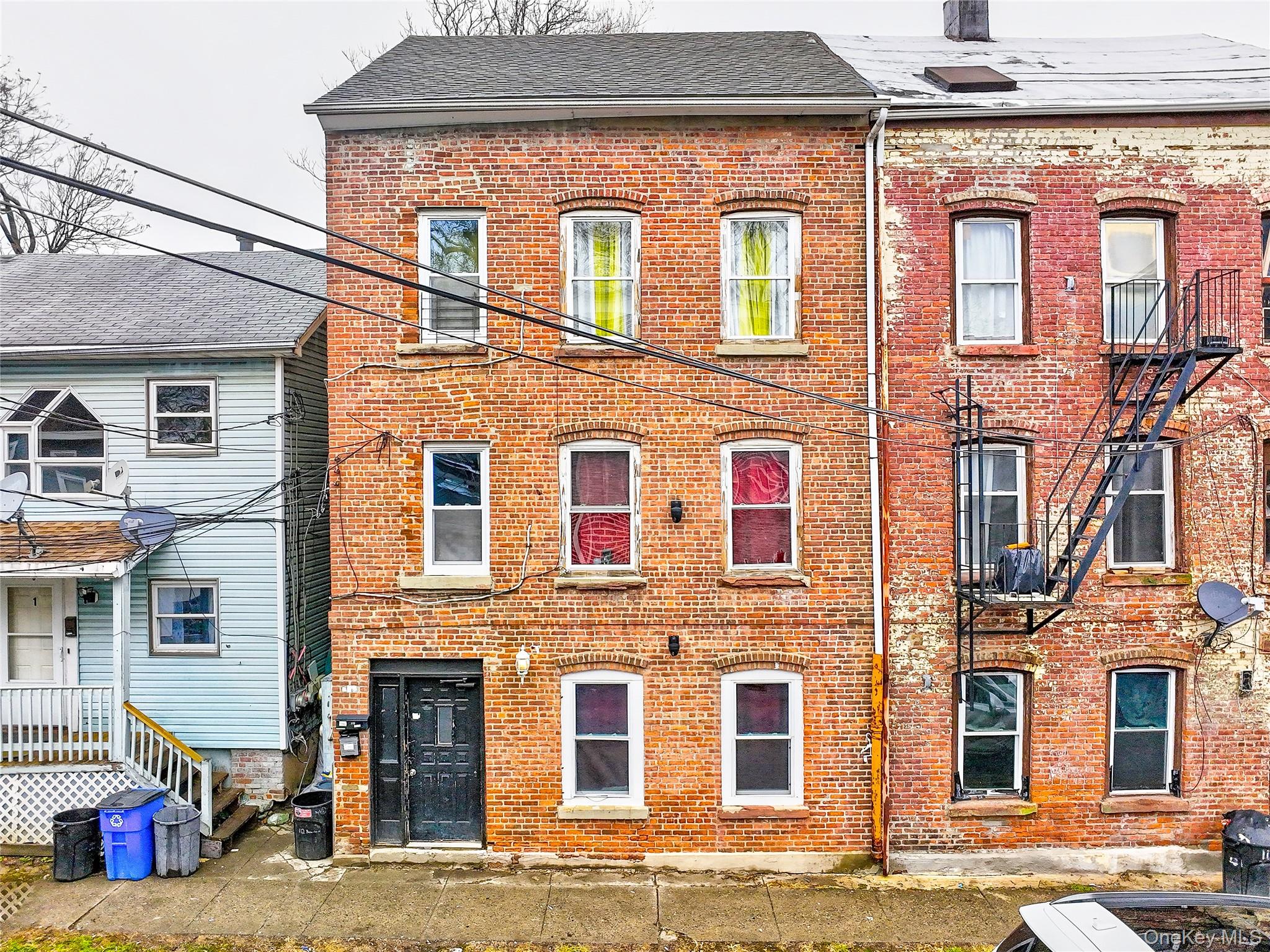 112 W Parmenter Street, Newburgh, NY 12550