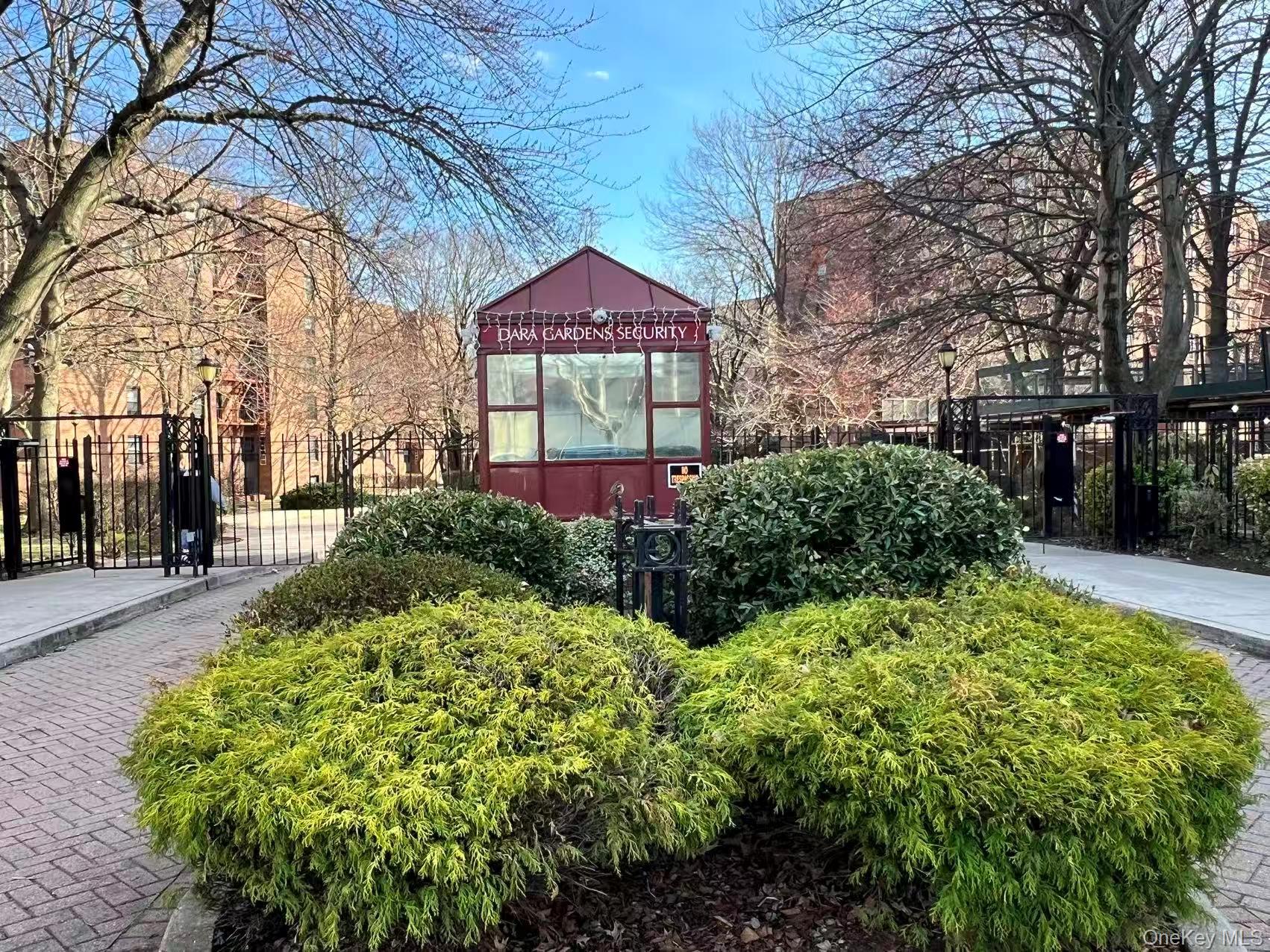 150-25 72ND Road # 4C, Kew Garden Hills, NY 11367